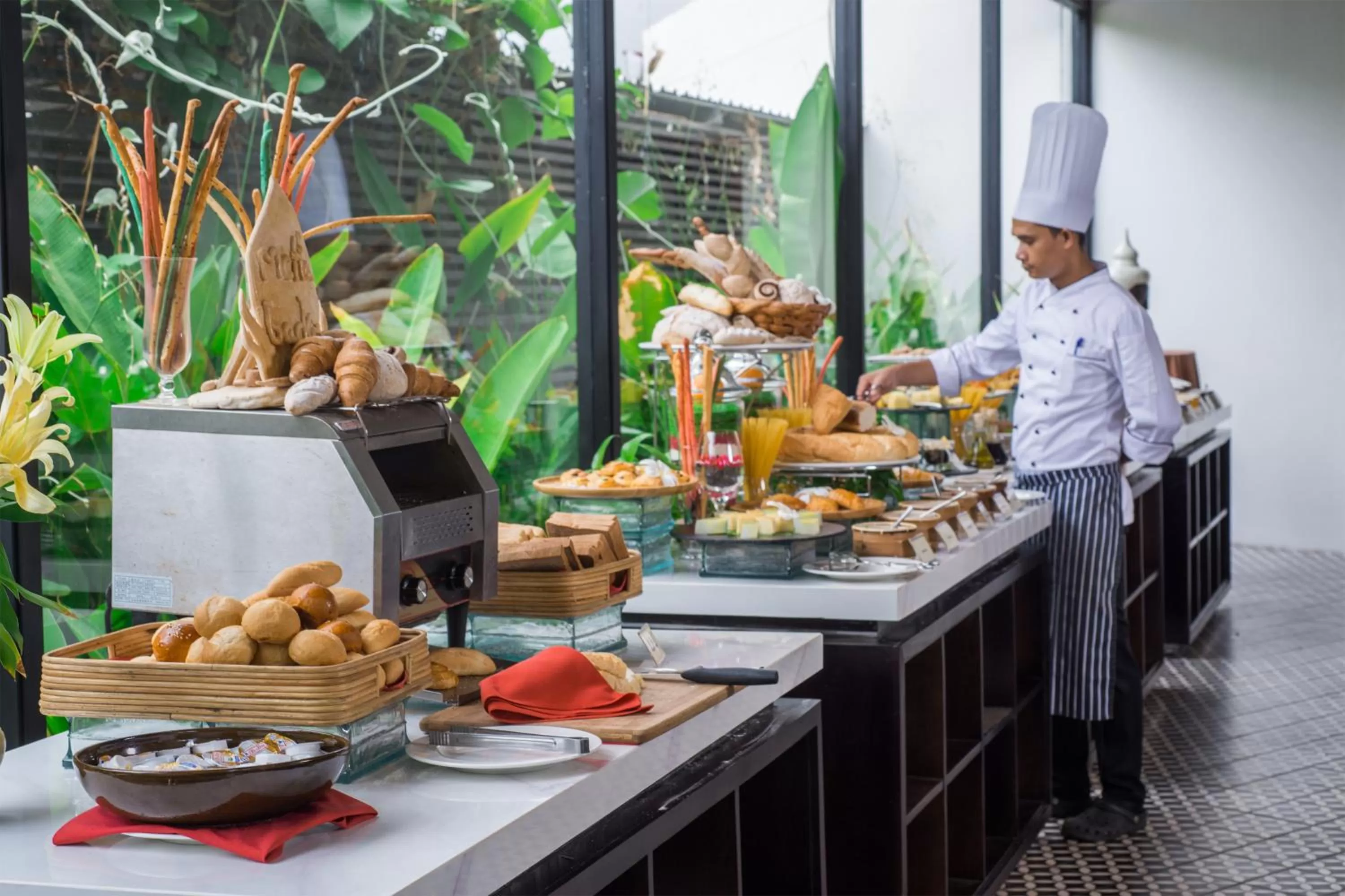 Food and drinks in Metta Residence & Spa