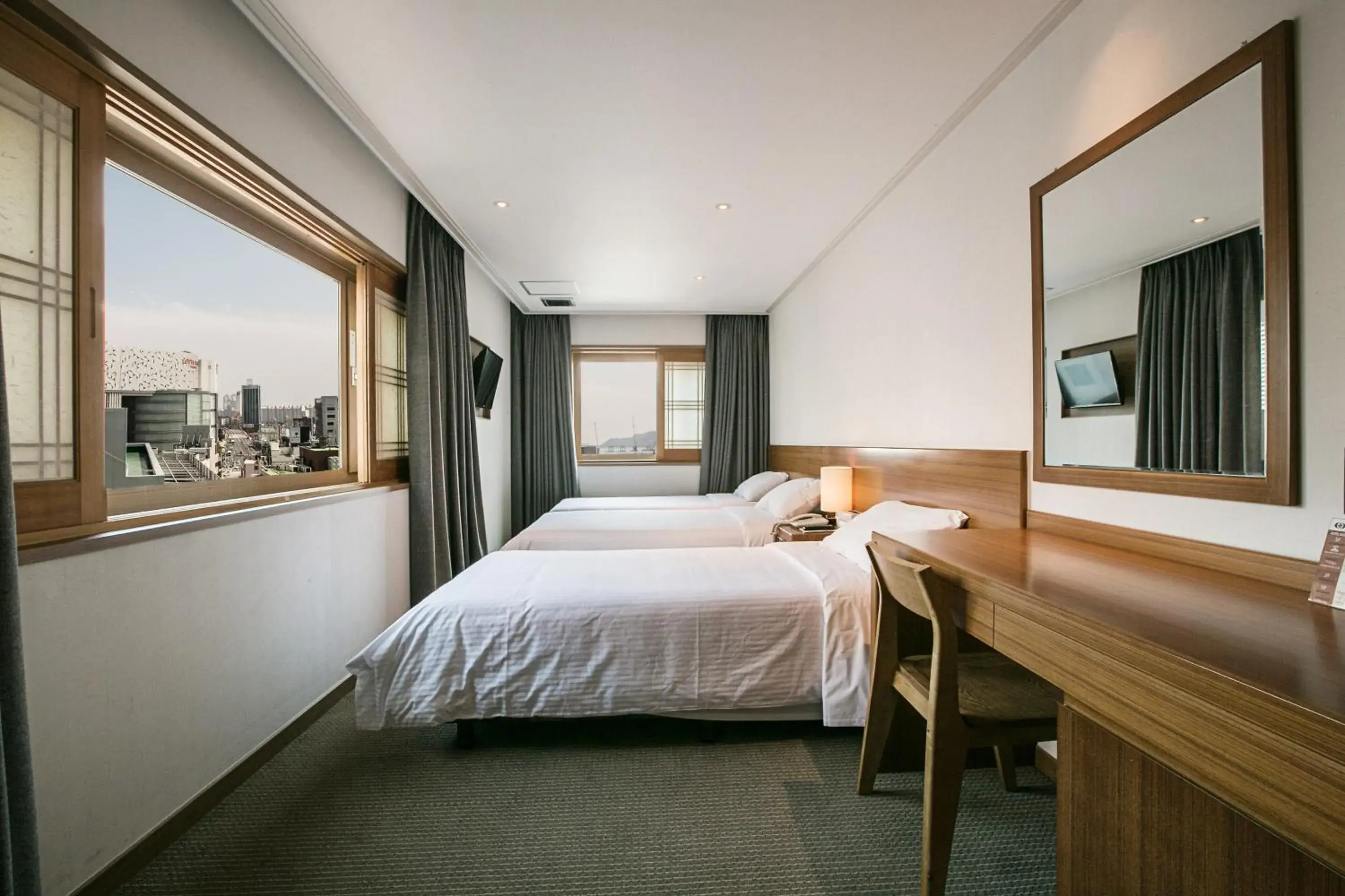 Superior Triple Room in Busan Tourist Hotel Superior Triple Room in Busan Tourist Hotel