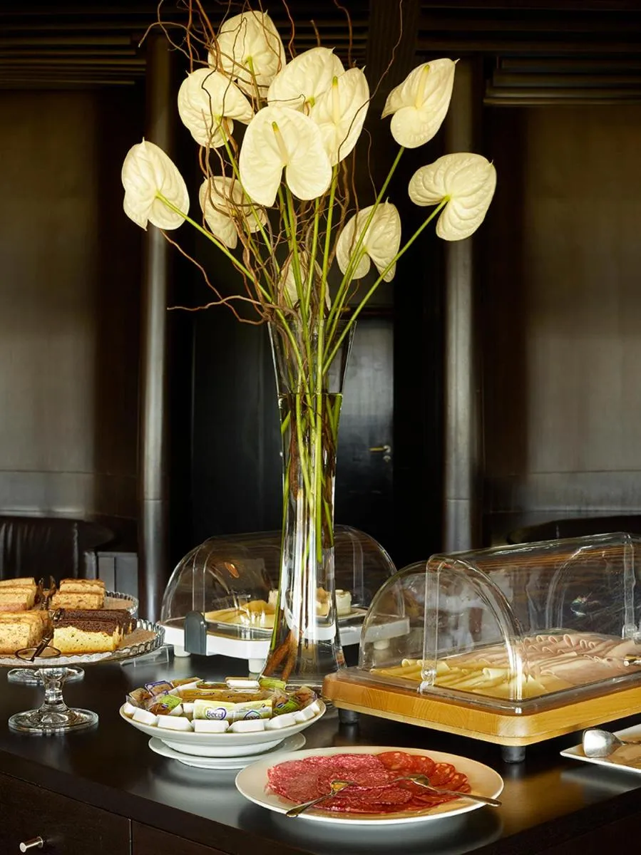 Buffet breakfast in Hotel Flor De Sal