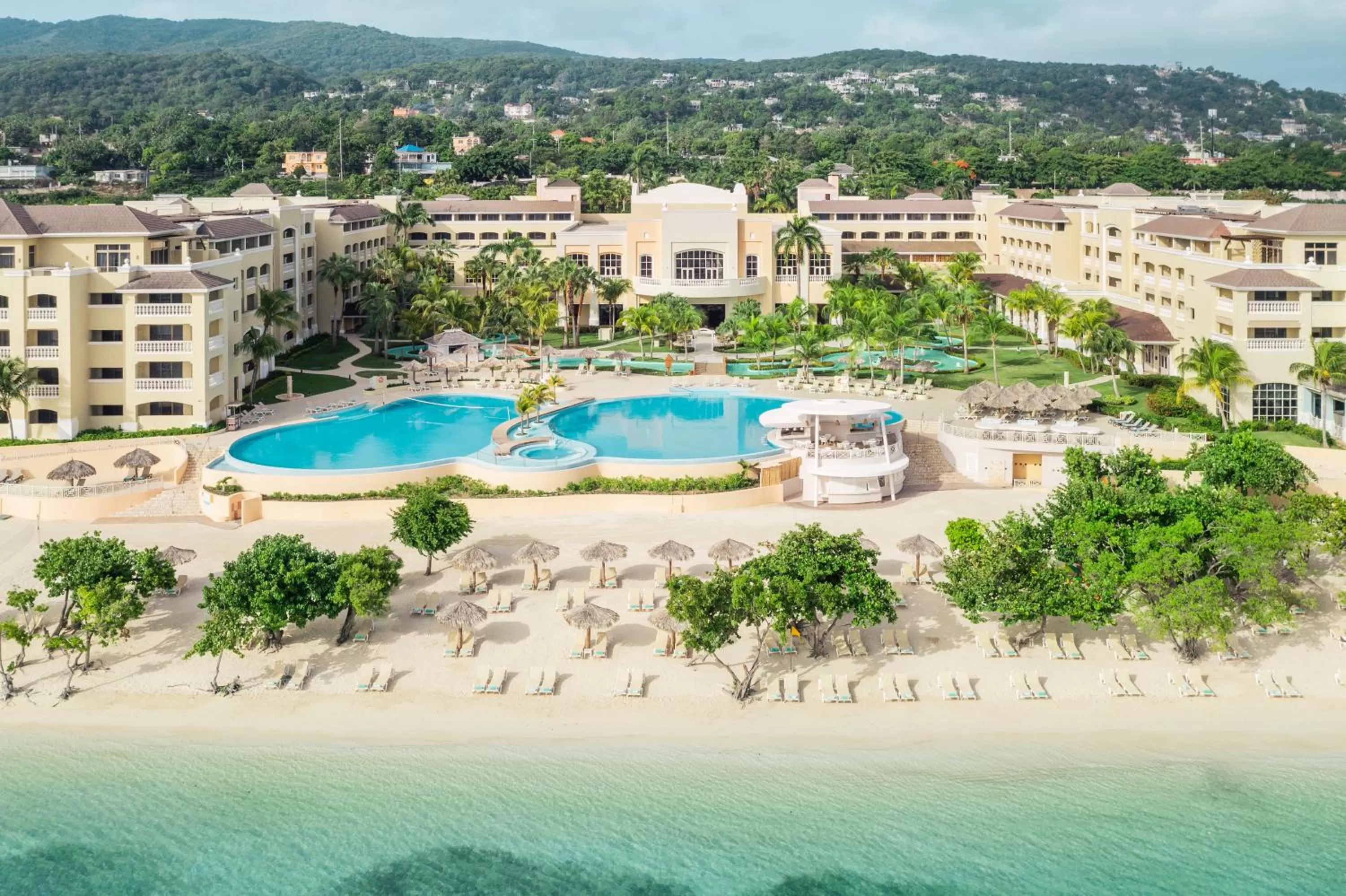 Property building in Iberostar Waves Rose Hall Beach - All Inclusive
