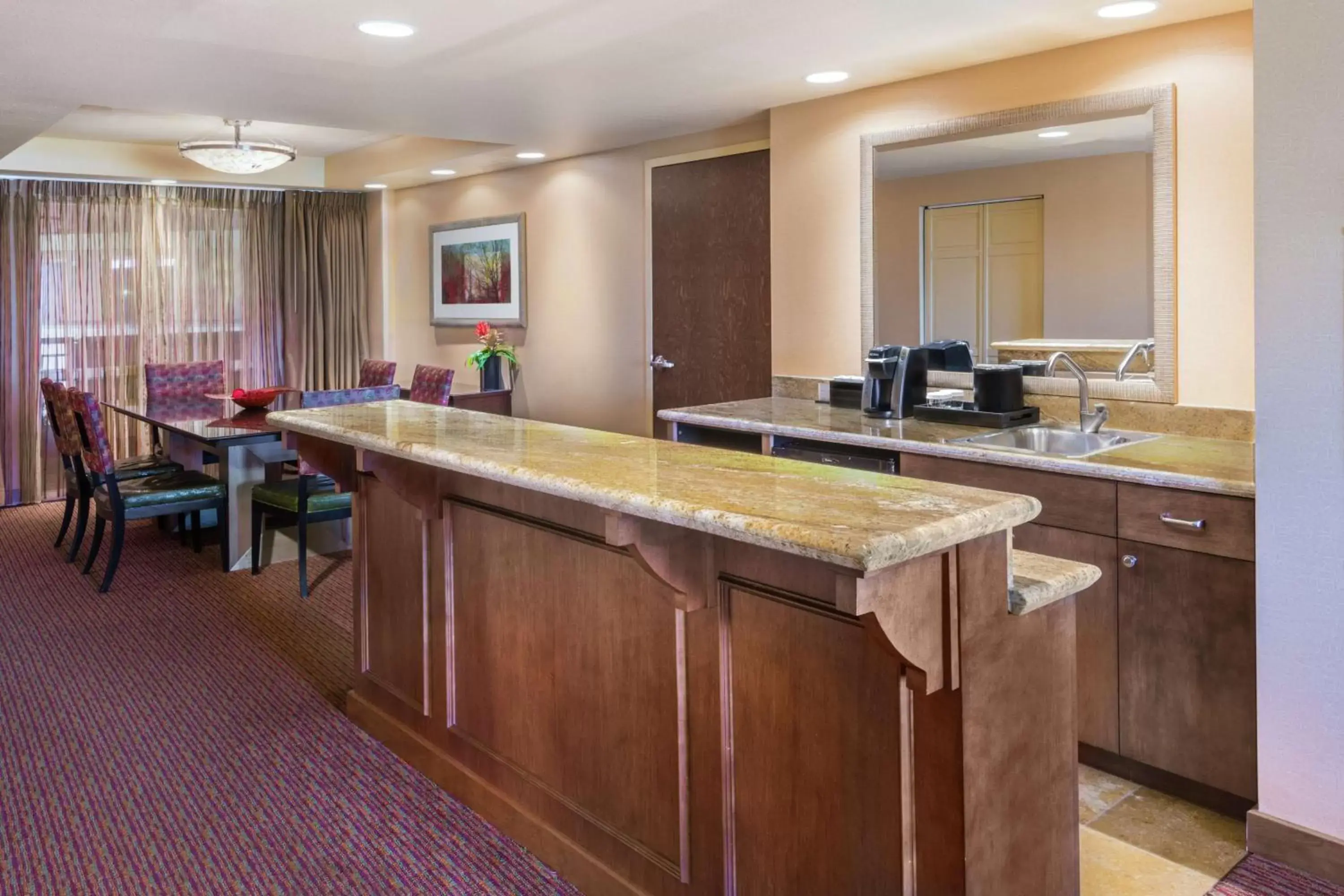 Kitchen or kitchenette, Kitchen/Kitchenette in Embassy Suites Loveland Hotel, Spa & Conference Center