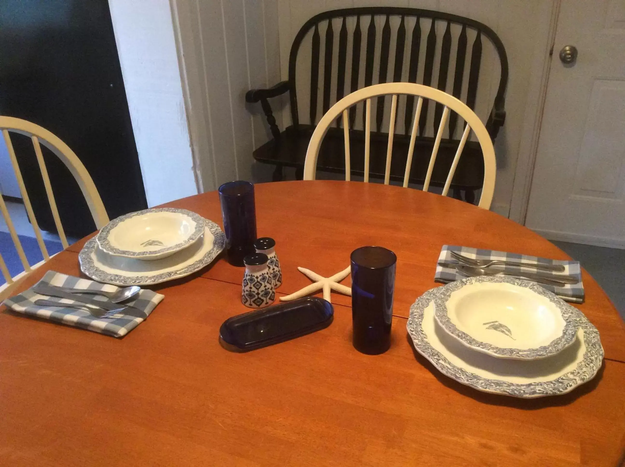 Dining Area in The Eastland Motel