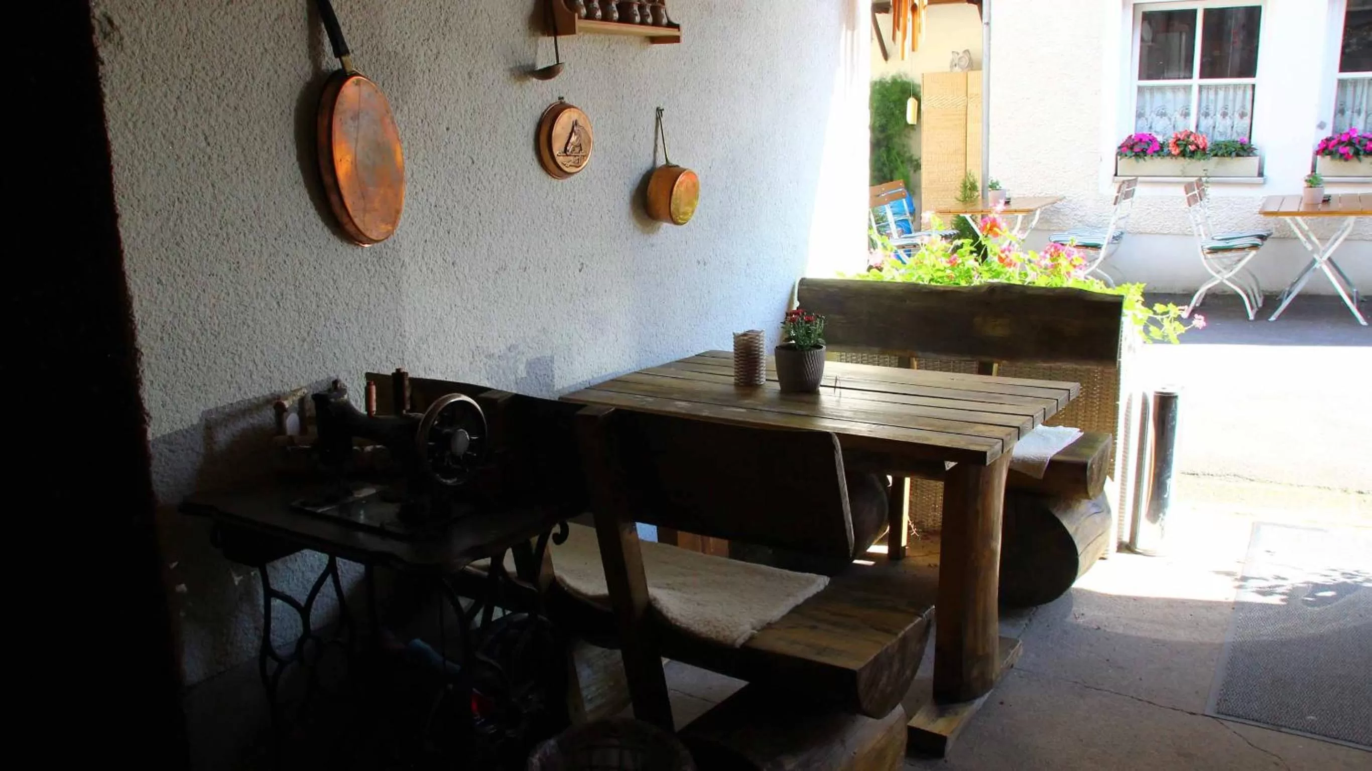 Restaurant/places to eat, Dining Area in Hotel Gasthof Zum weissen Lamm