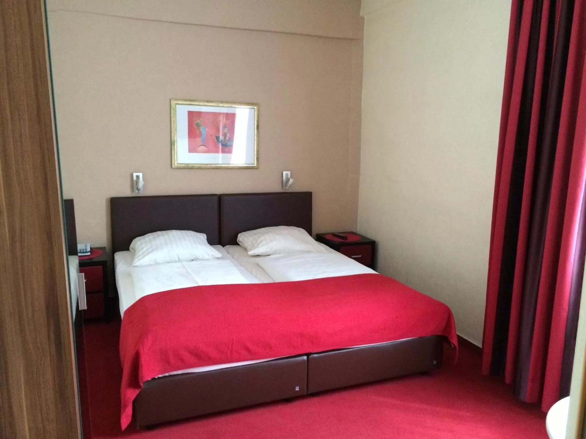 Bed in Hotel Imperial