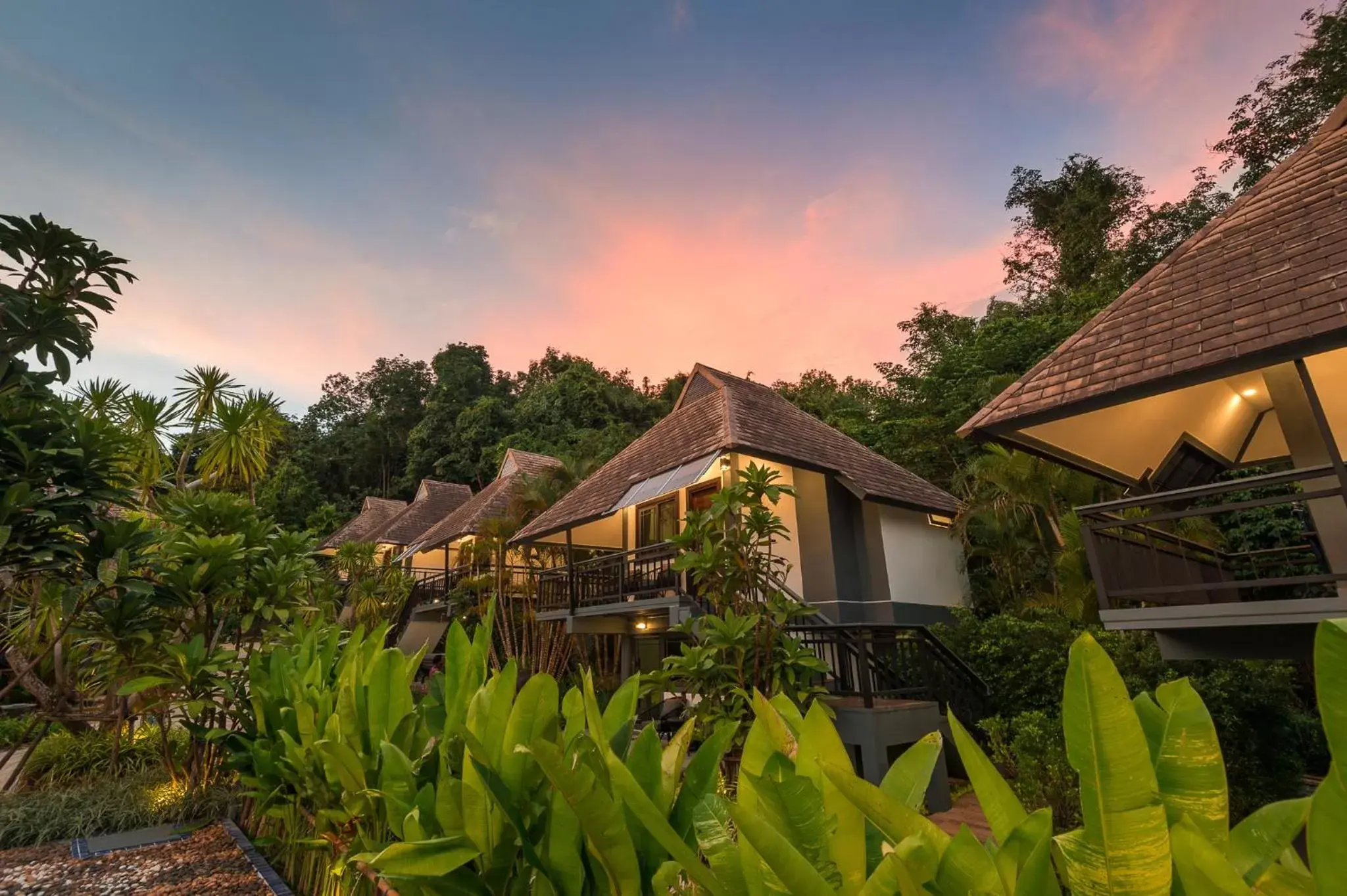 Property building in Loy Chalet Property building in Loy Chalet