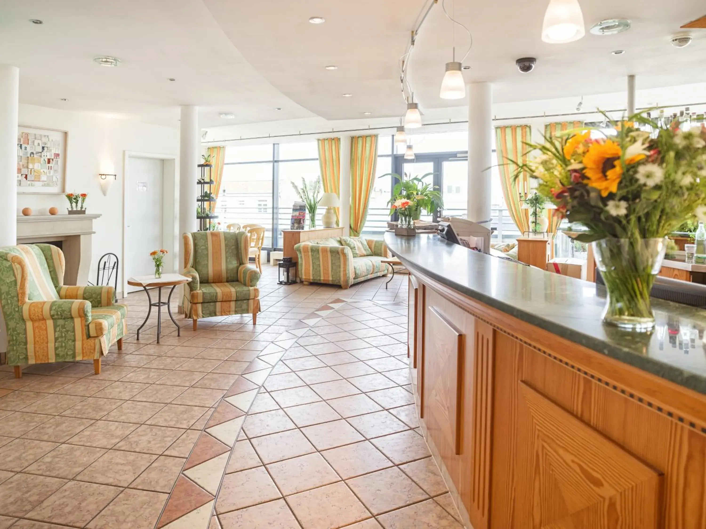 Lobby or reception in Hotel Domicil Berlin by Golden Tulip