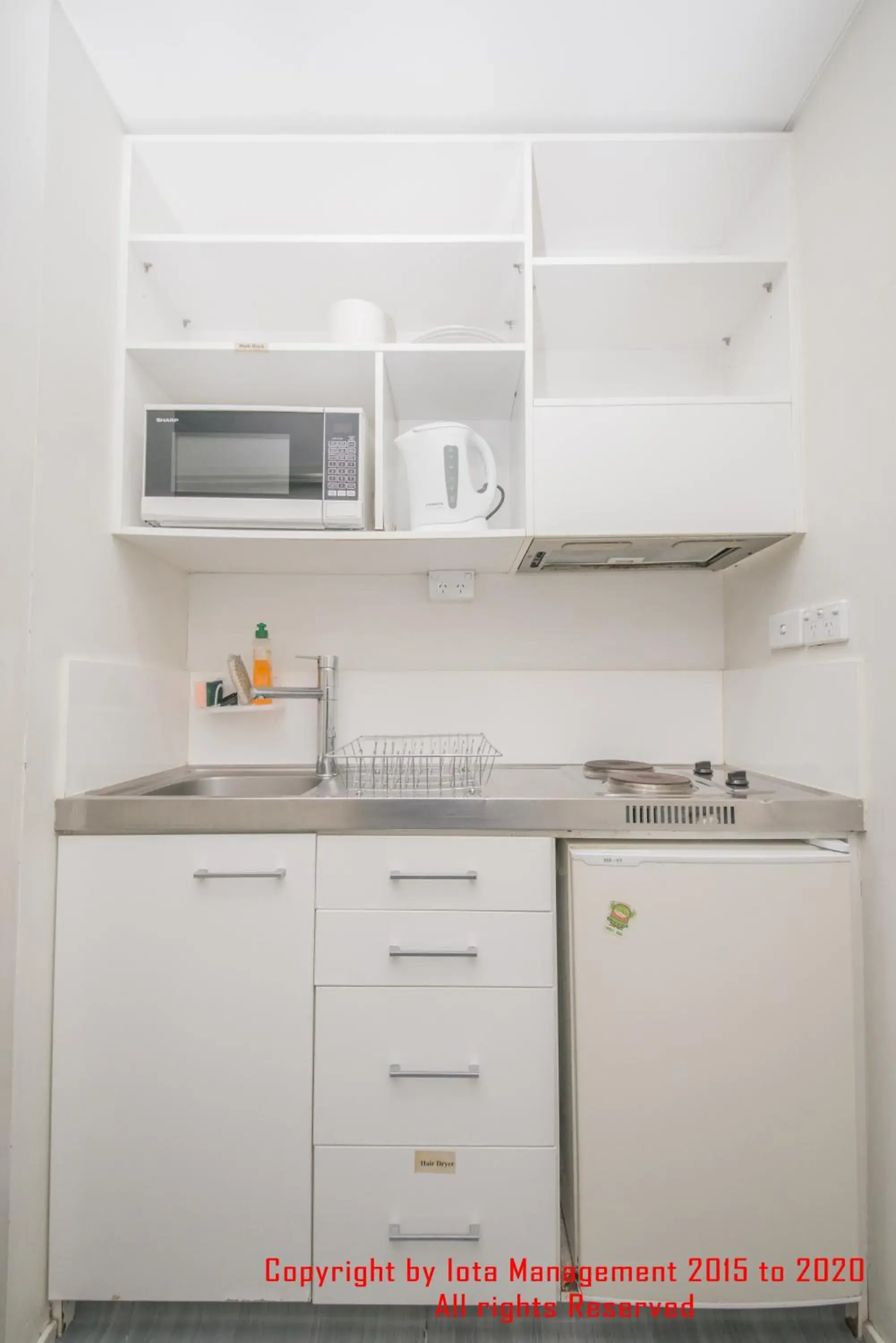 Kitchen or kitchenette, Kitchen/Kitchenette in Columbia Apartments