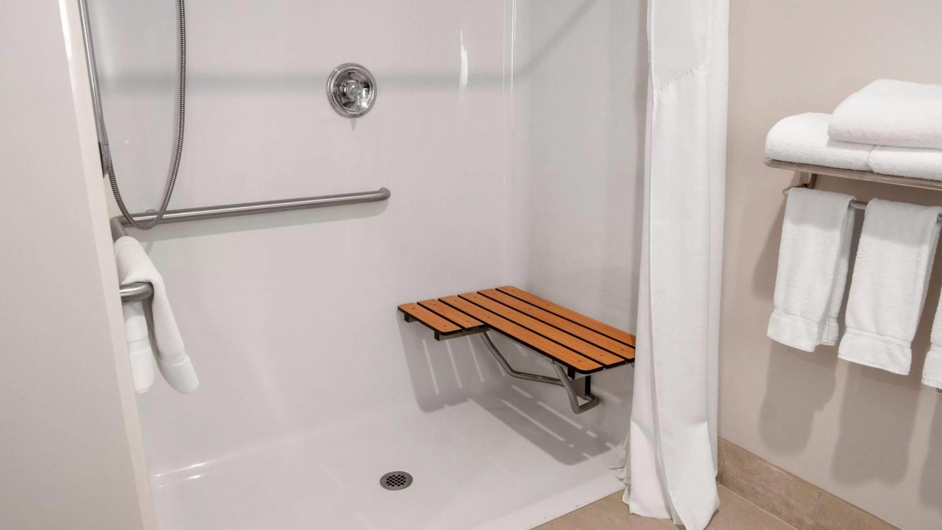 Photo of the whole room in Holiday Inn Express Hotel & Suites Newton Sparta by IHG