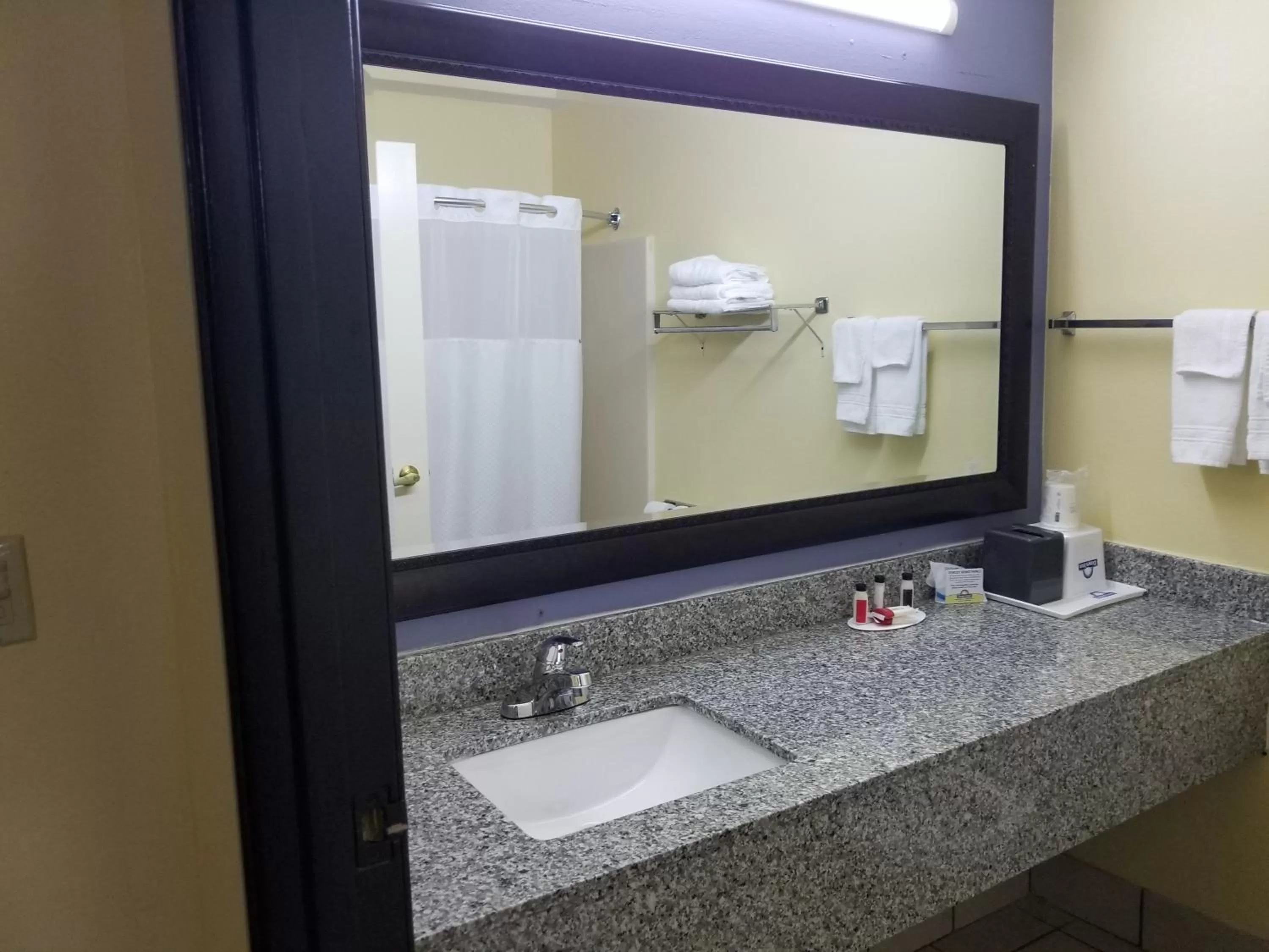 Bathroom in Days Inn by Wyndham Mauldin/Greenville