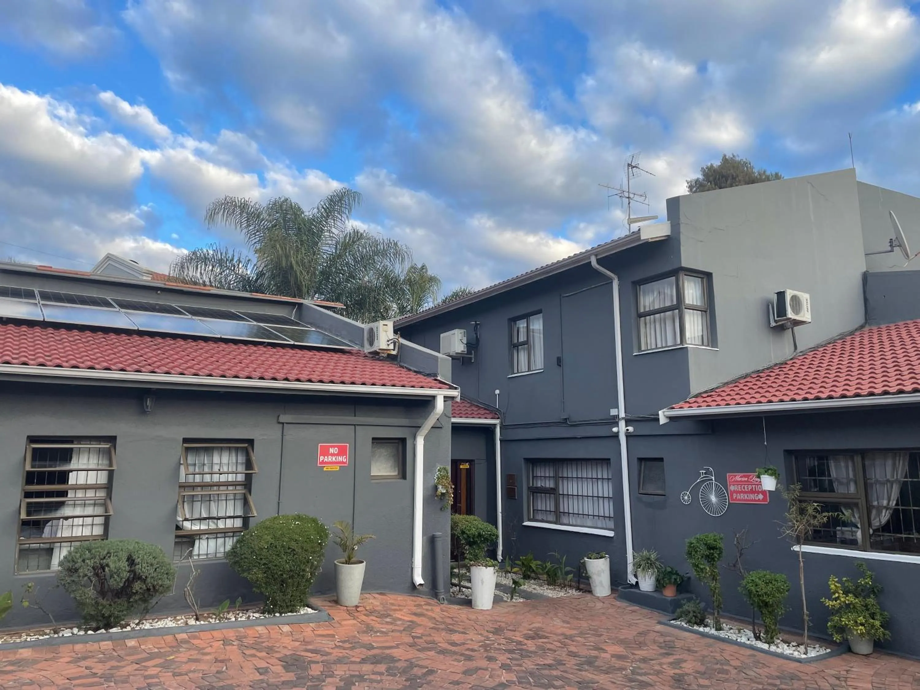 Property building in Marion Lodge