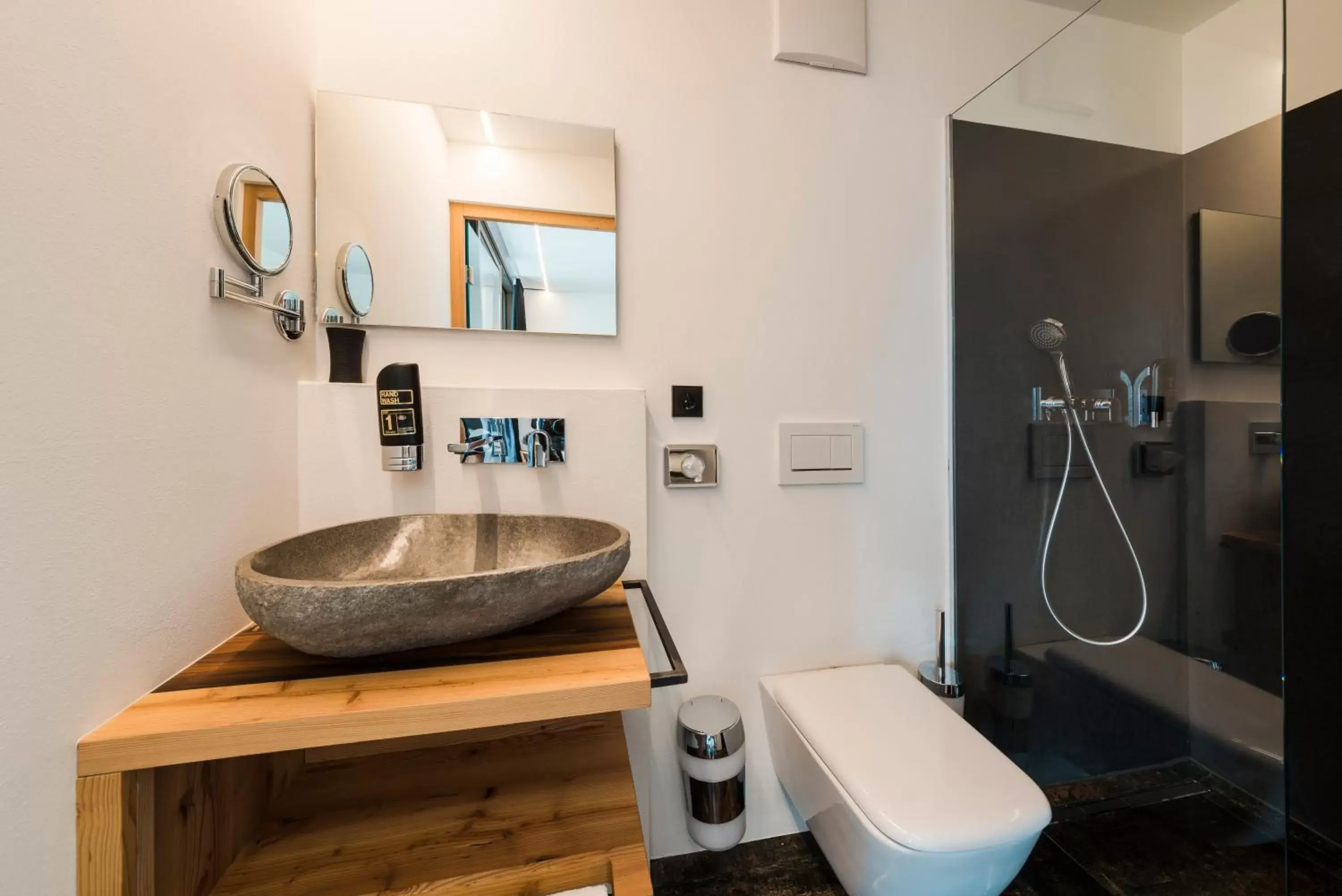 Bathroom in Garni Hotel Katzenthalerhof