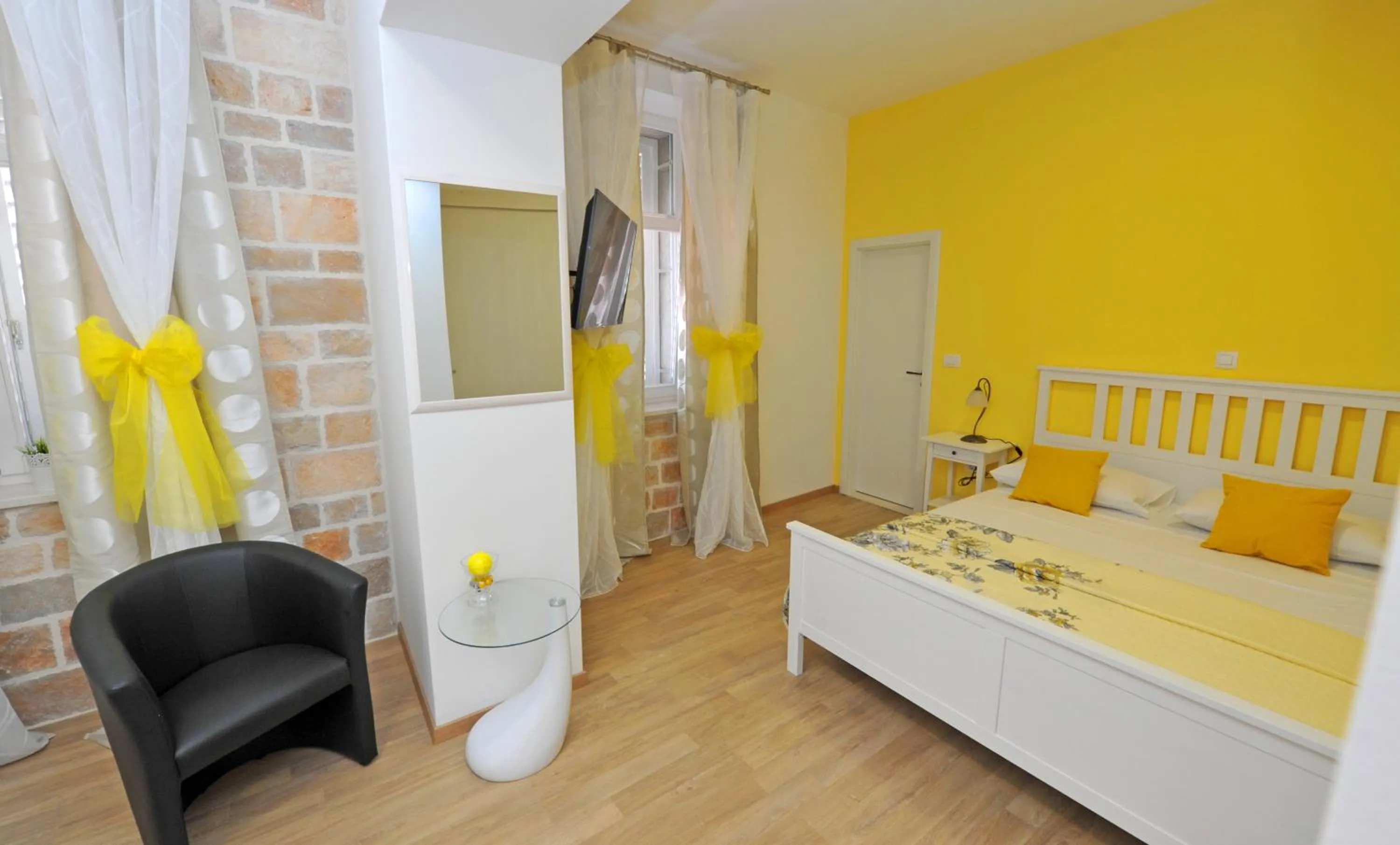 Bed in Luxury Rooms Nirvana