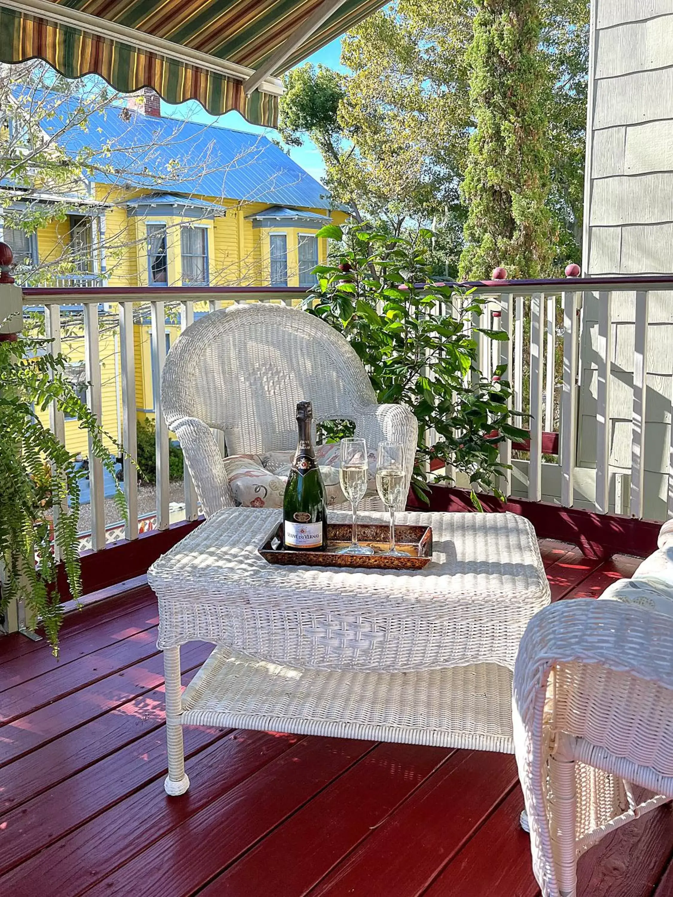 Balcony/Terrace in Cedar House Inn