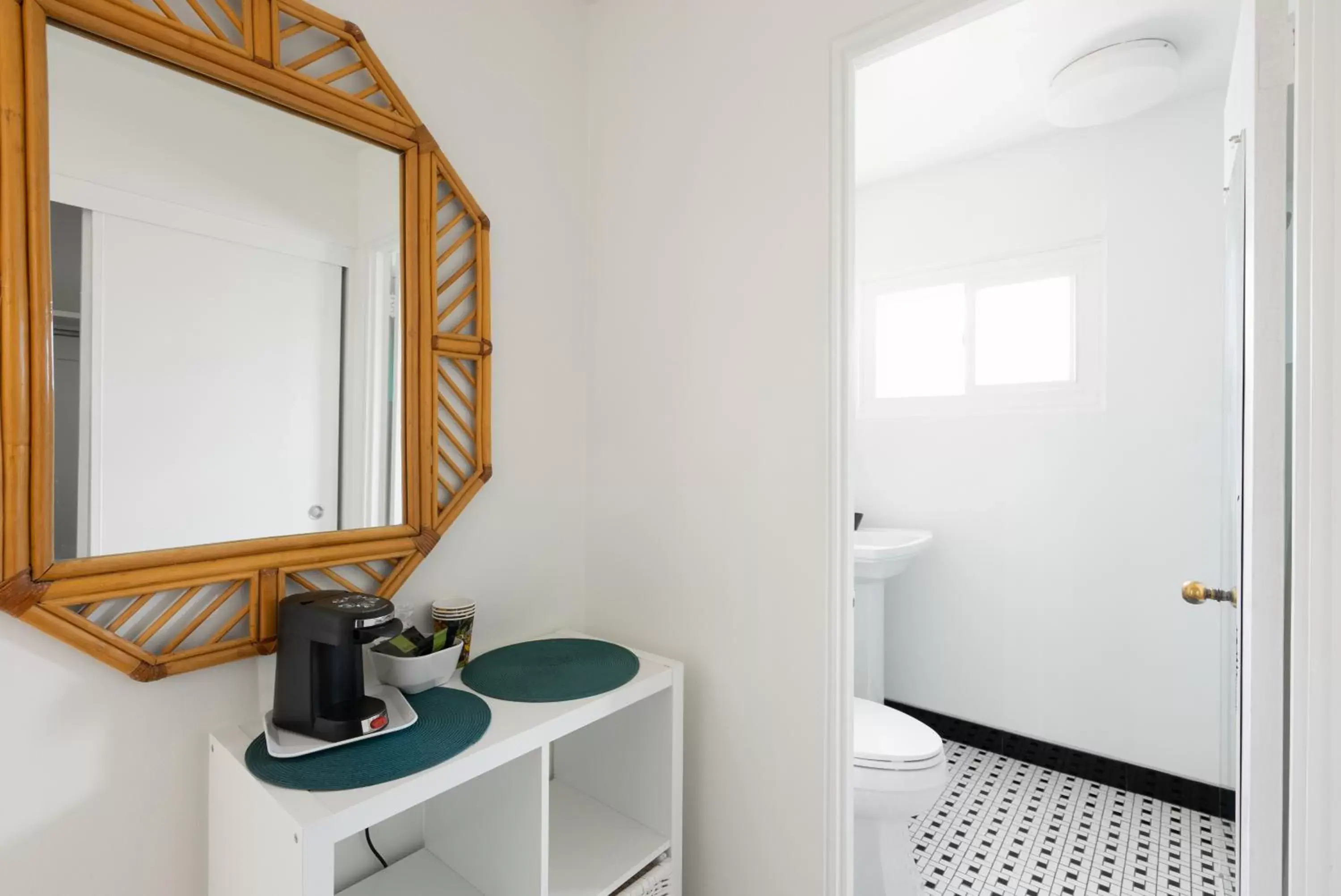 King Studio in The Monkey Tree Hotel by AvantStay King Studio in The Monkey Tree Hotel by AvantStay