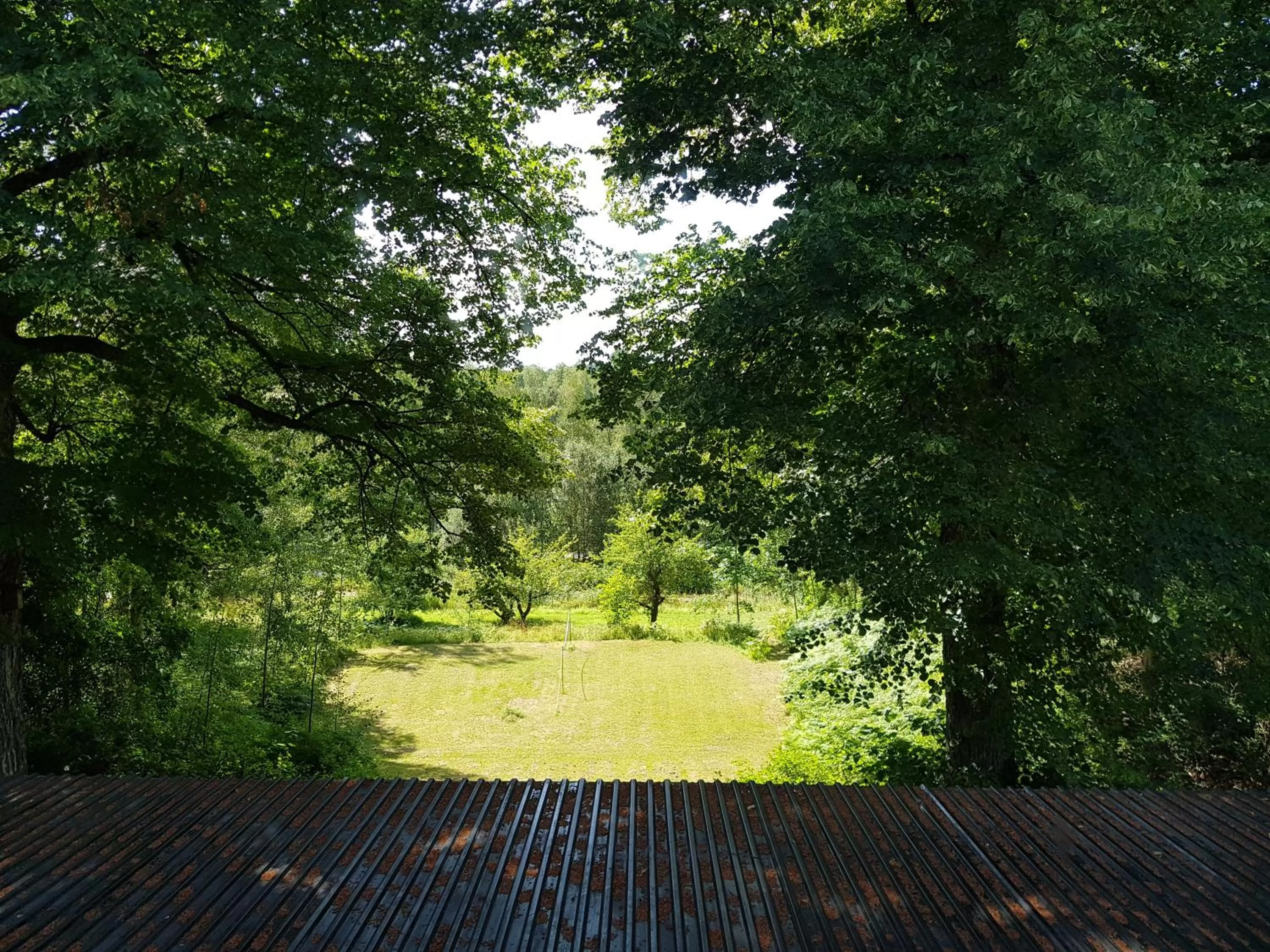 Garden view in Brukshotellet Skinnsberg