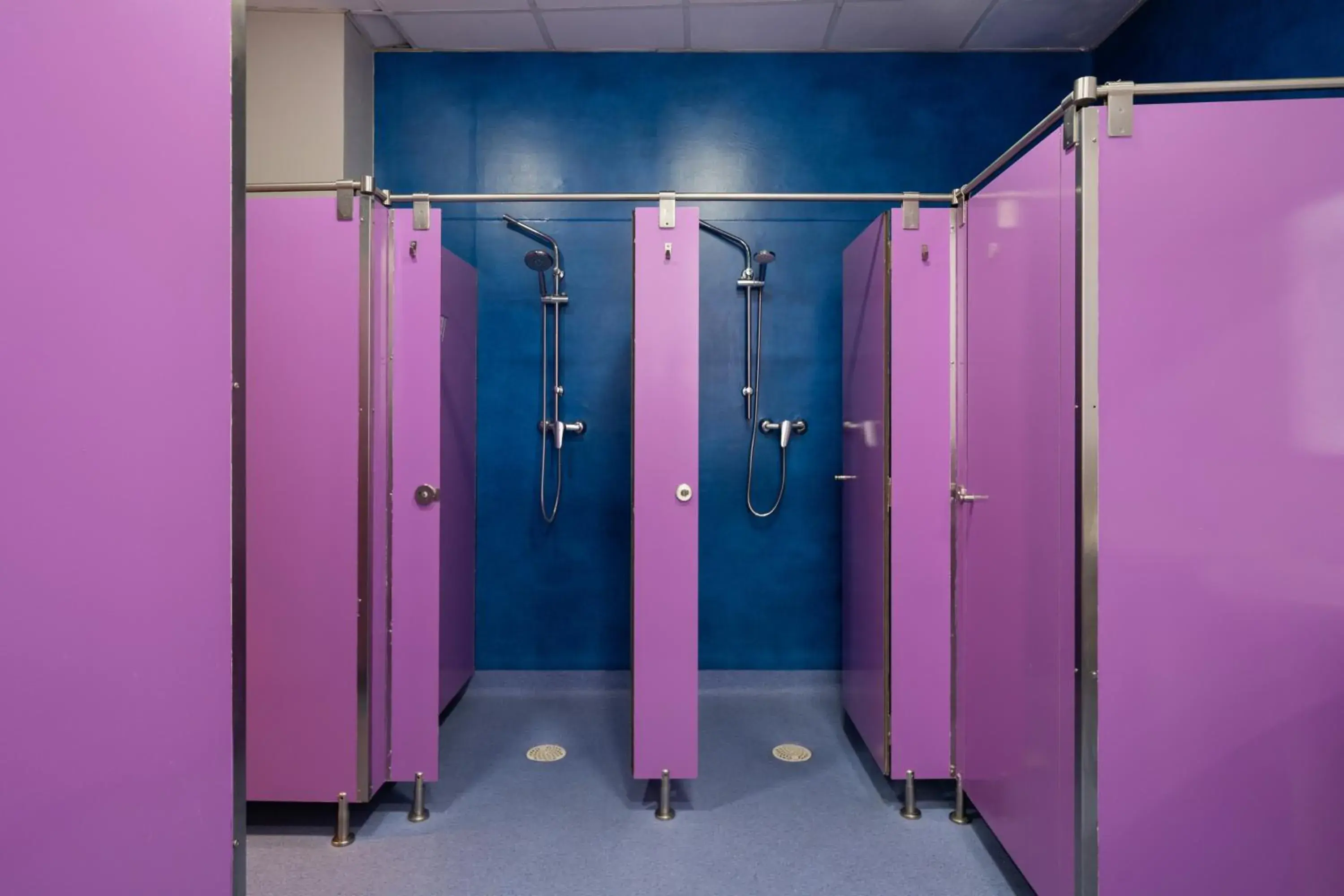 Bathroom in Purple Nest Hostel