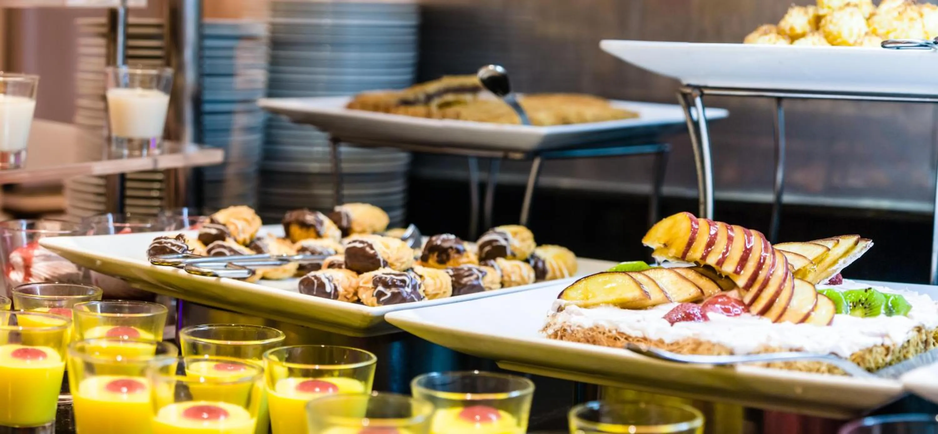 Restaurant/places to eat, Food in Jolie Ville Golf & Resort