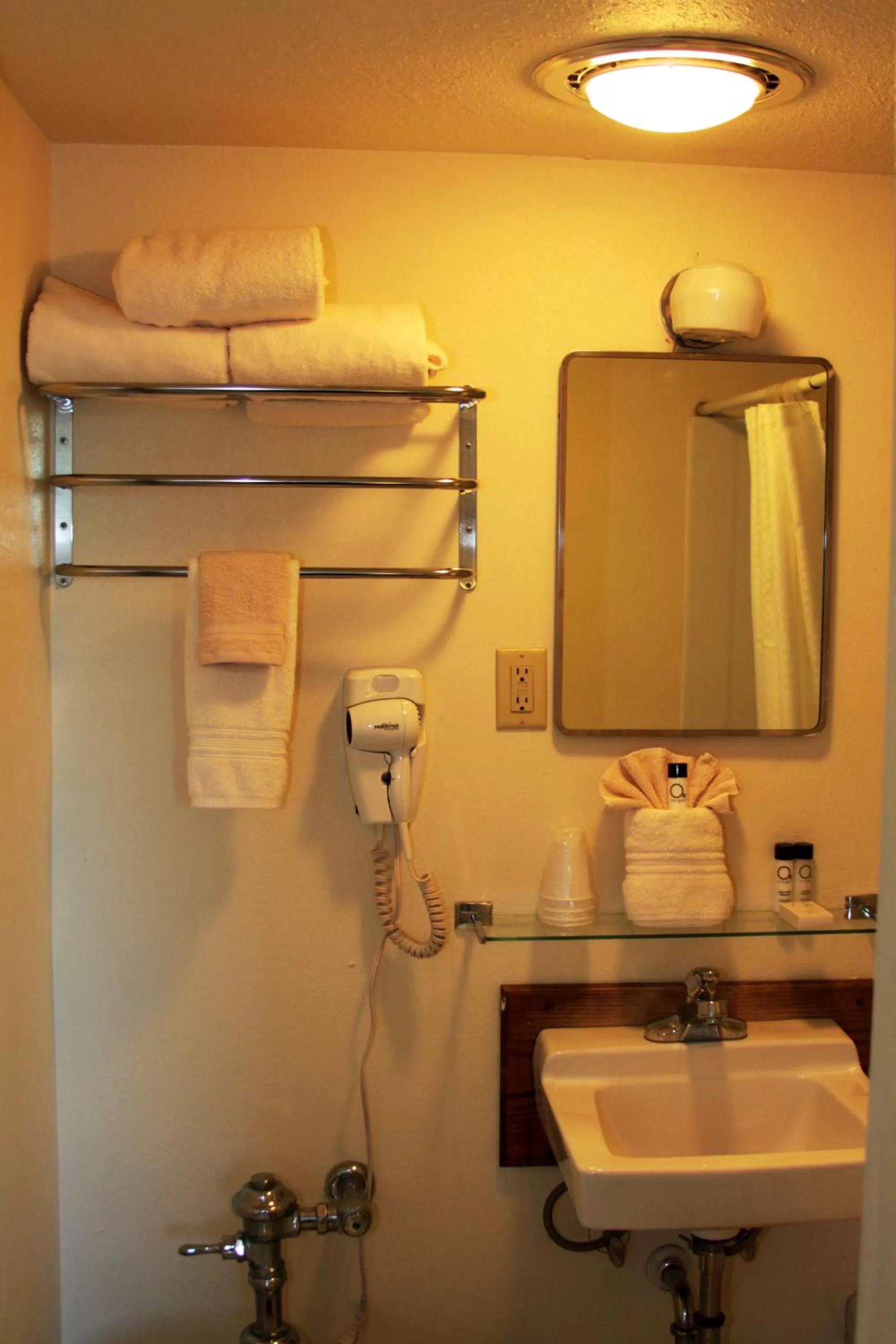 Single Room in The Driftwood Lodge