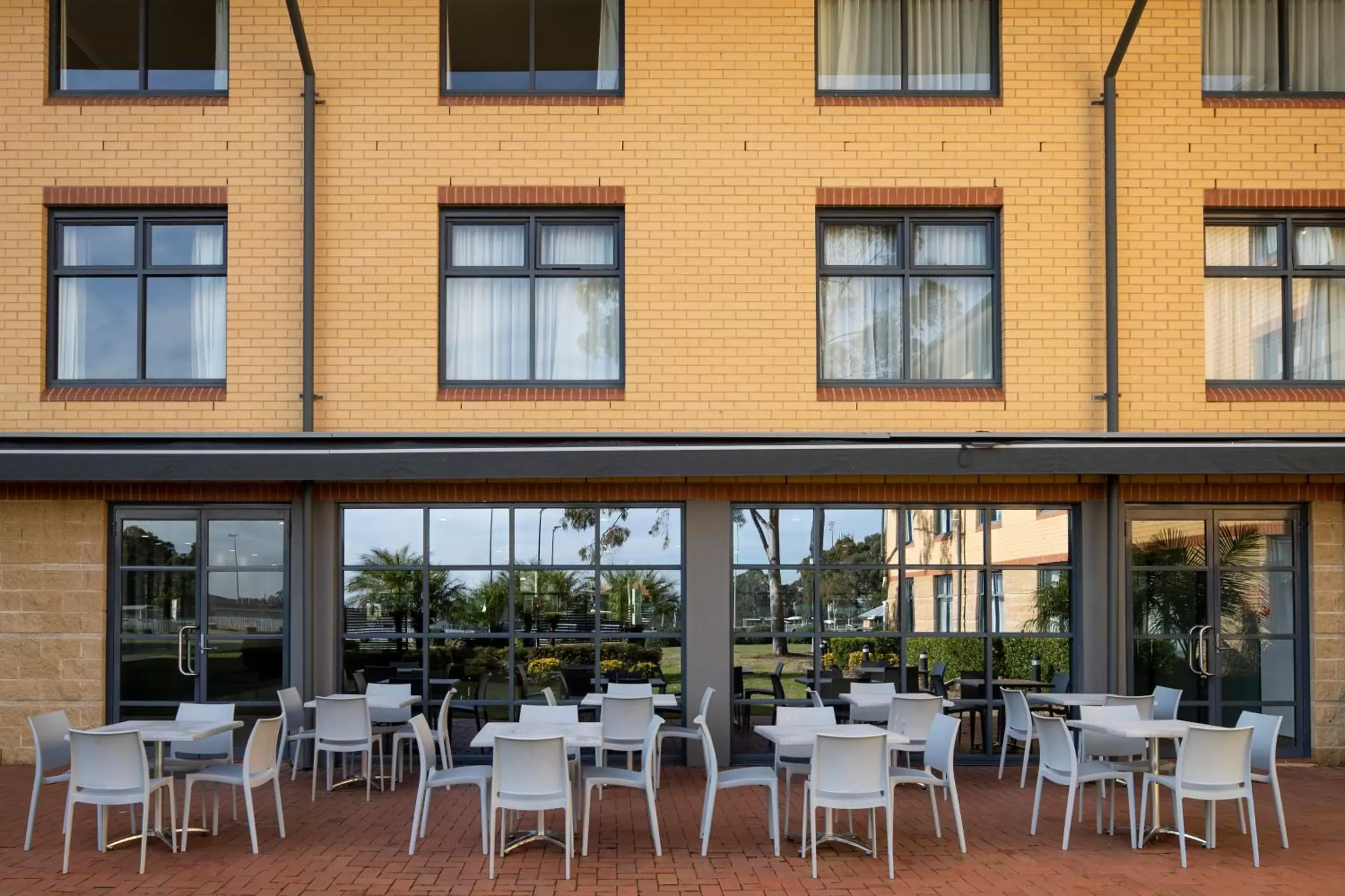 Property building, Restaurant/Places to Eat in Mercure Sydney Blacktown