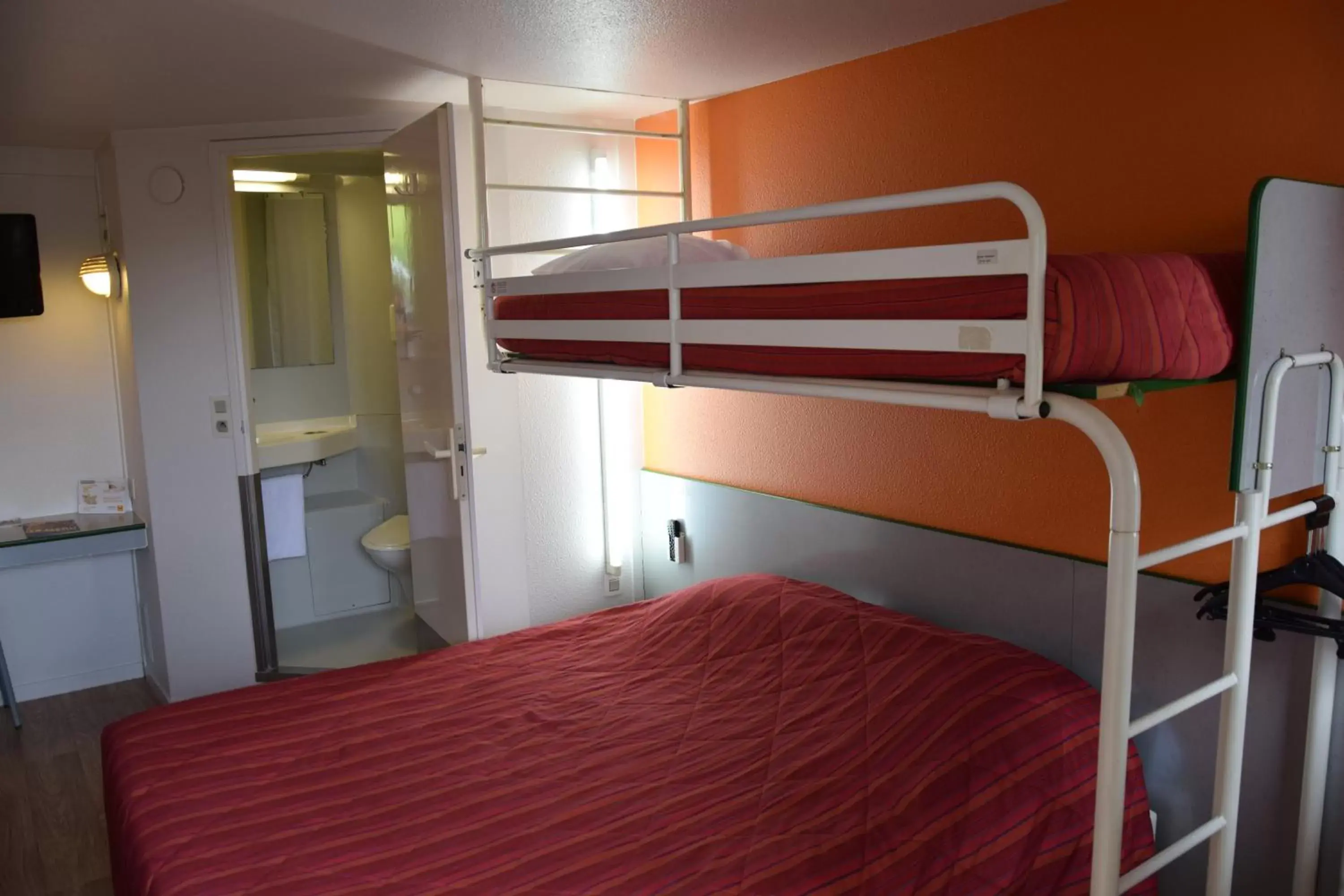 Bunk Bed in Premiere Classe Lille Sud - Douai Cuincy