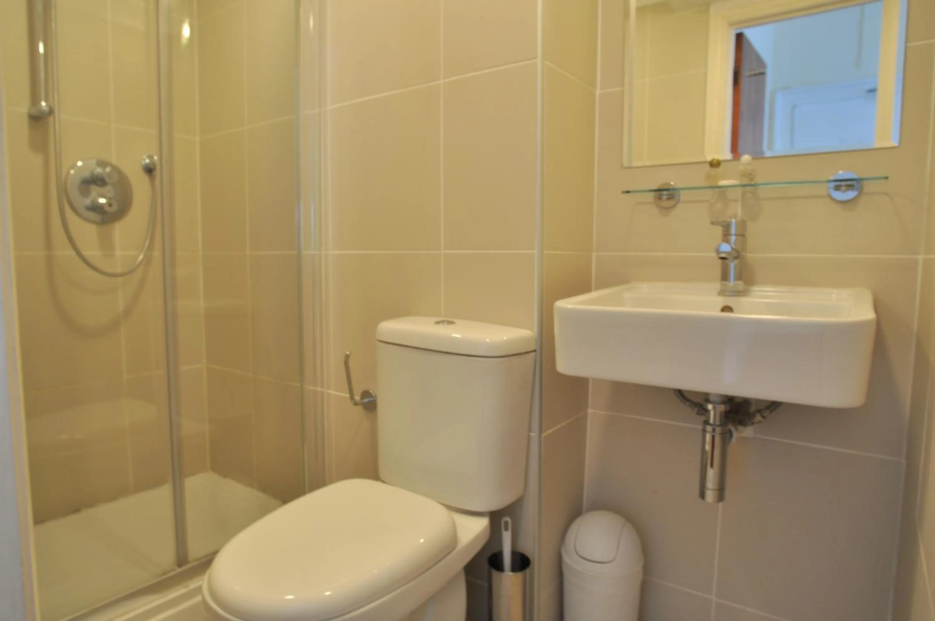 Bathroom in Barry House