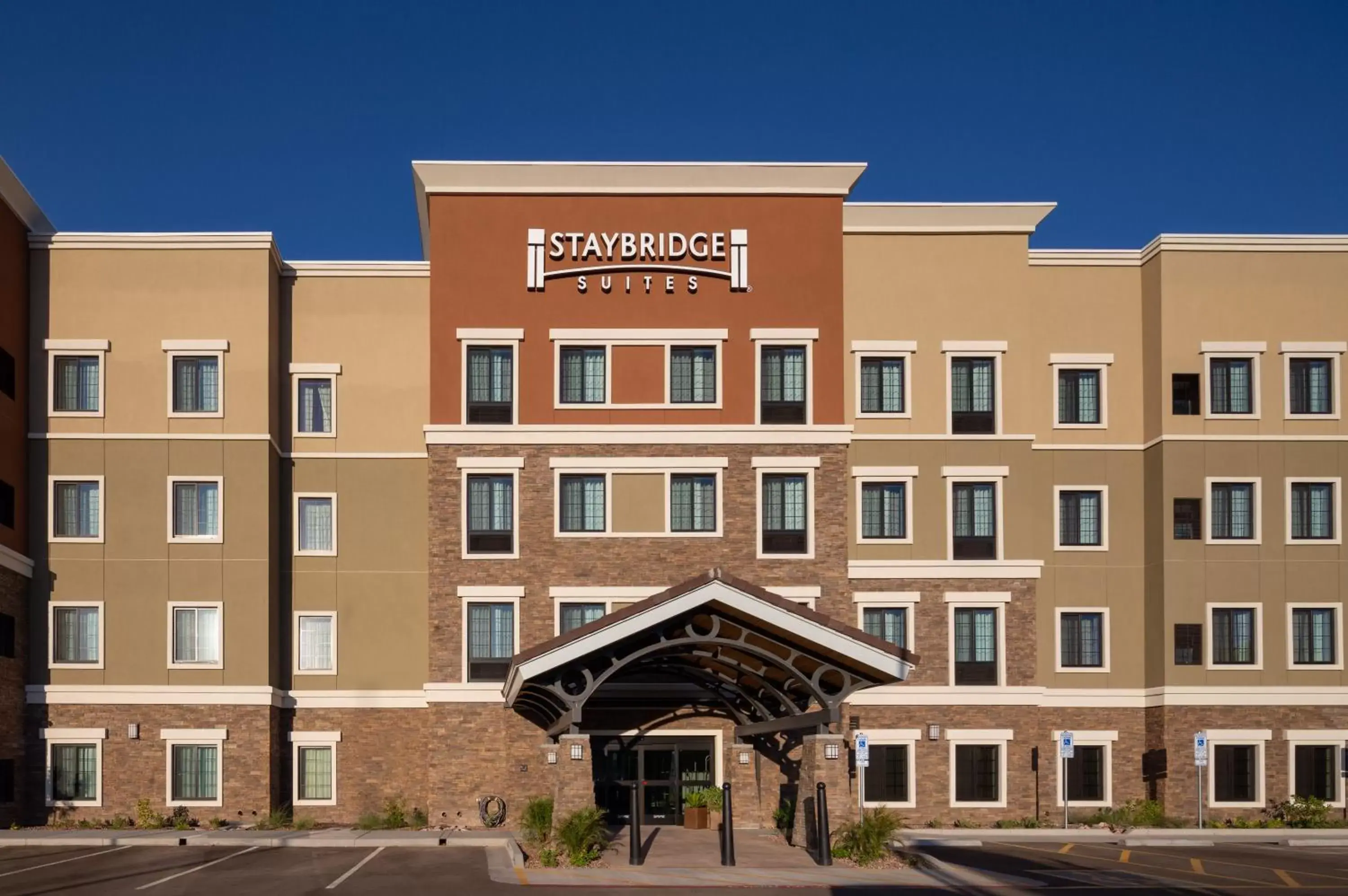 Property Building in Staybridge Suites - Phoenix – Biltmore Area, an IHG Hotel