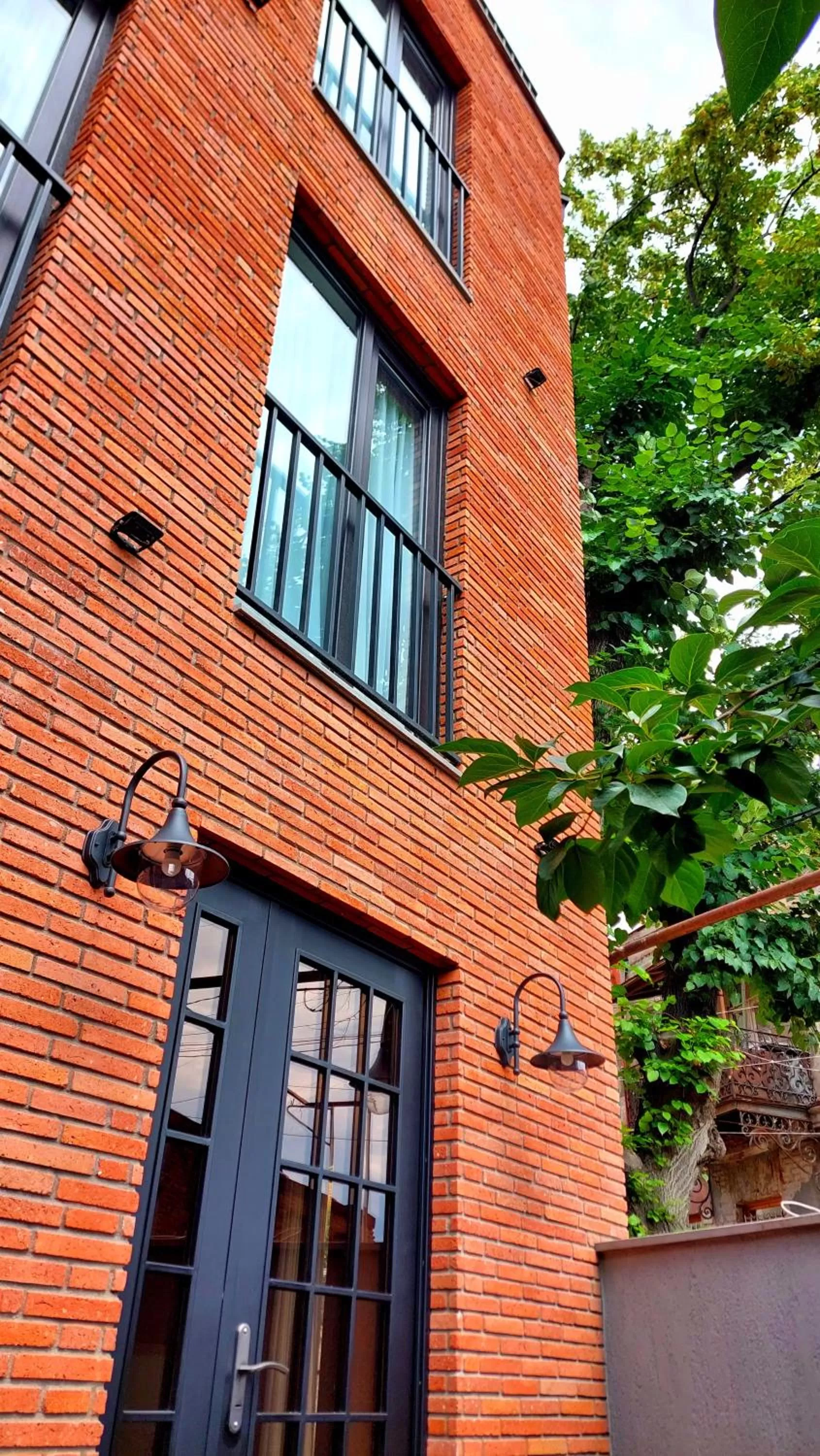 Facade/entrance in Falcon Boutique Hotel