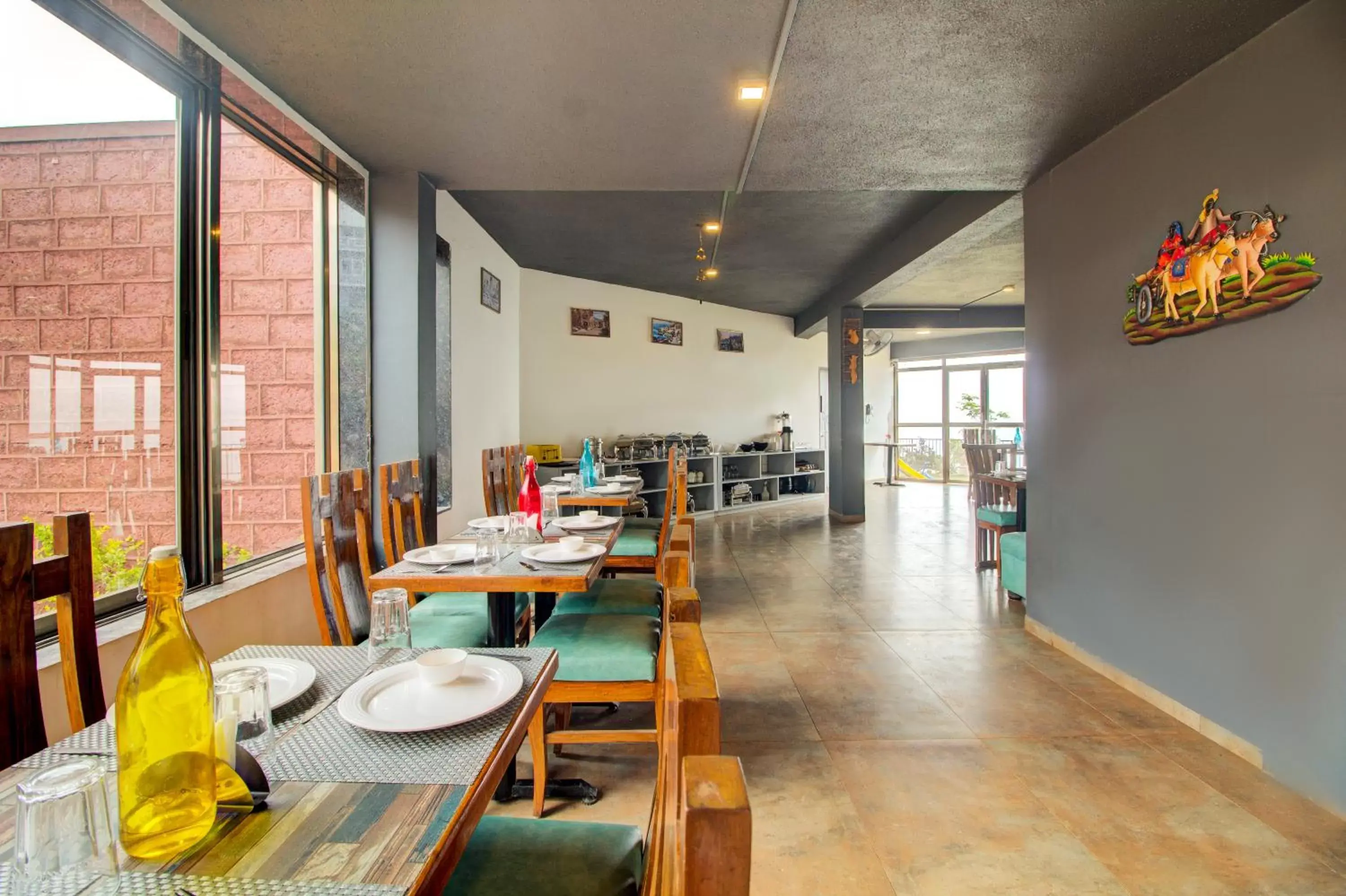 Restaurant/places to eat in Mountain Breeze Resort, Mahabaleshwar Restaurant/places to eat in Mountain Breeze Resort, Mahabaleshwar