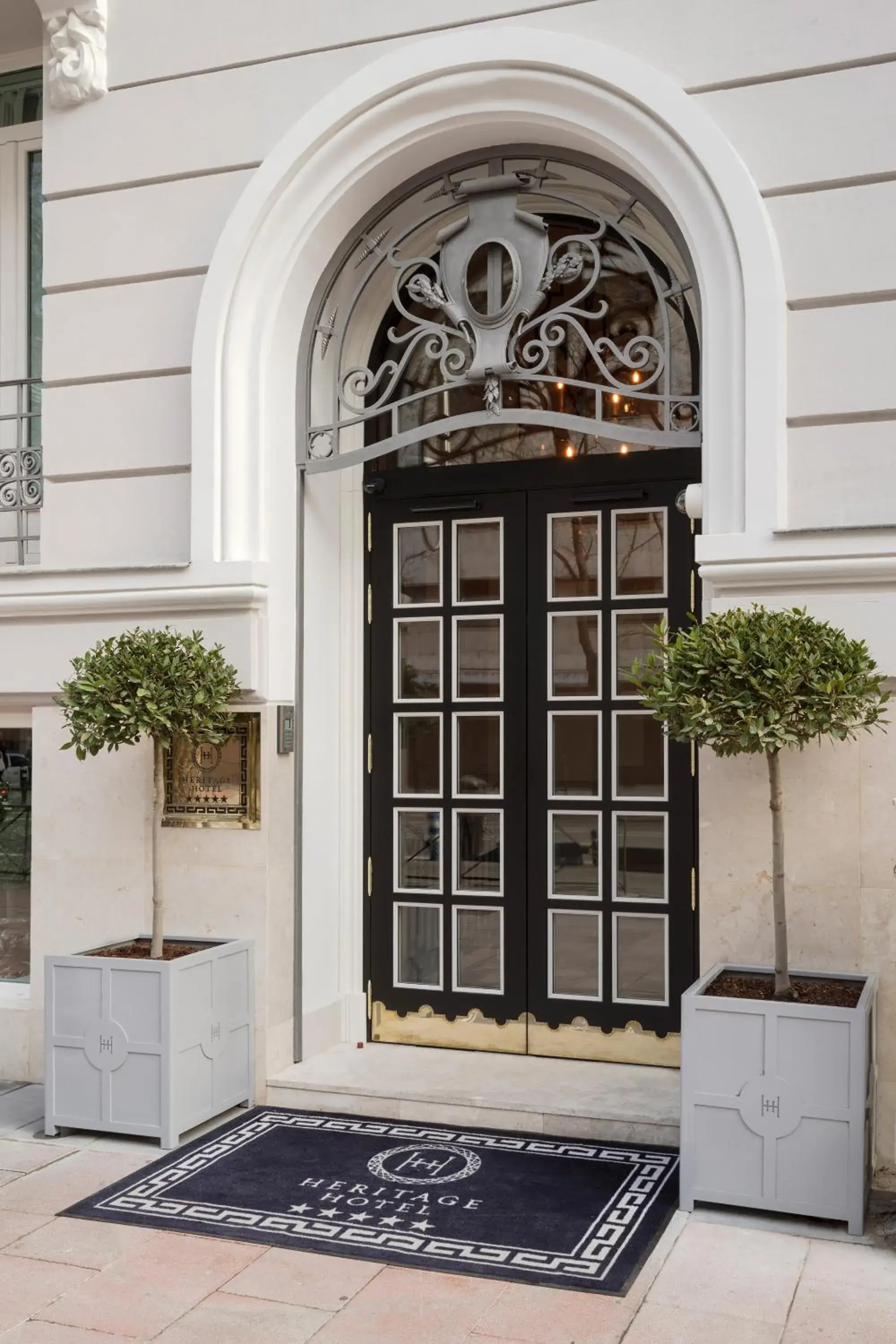 Facade/entrance in Relais & Châteaux Heritage Hotel