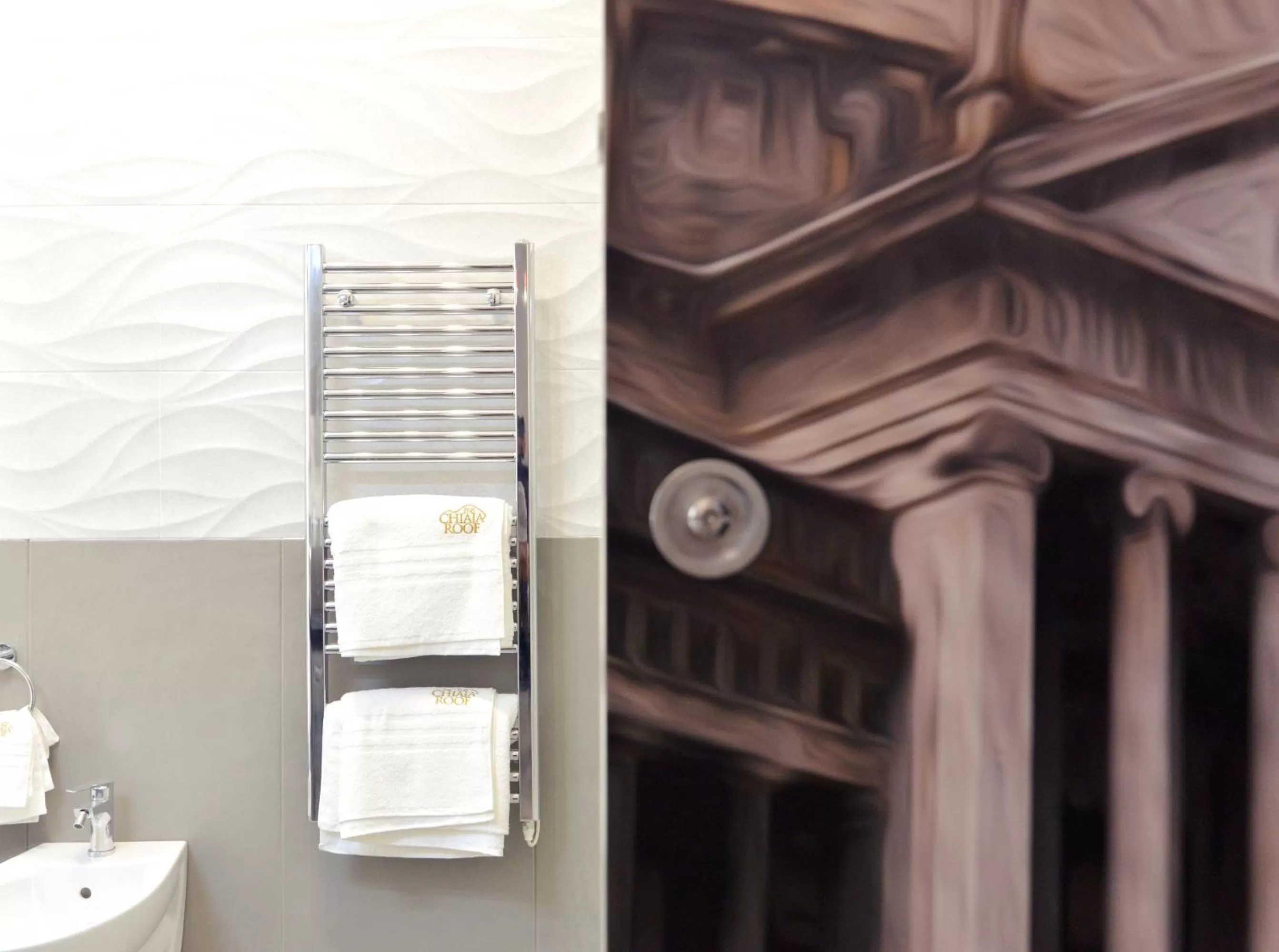 Decorative detail in Chiaia Roof