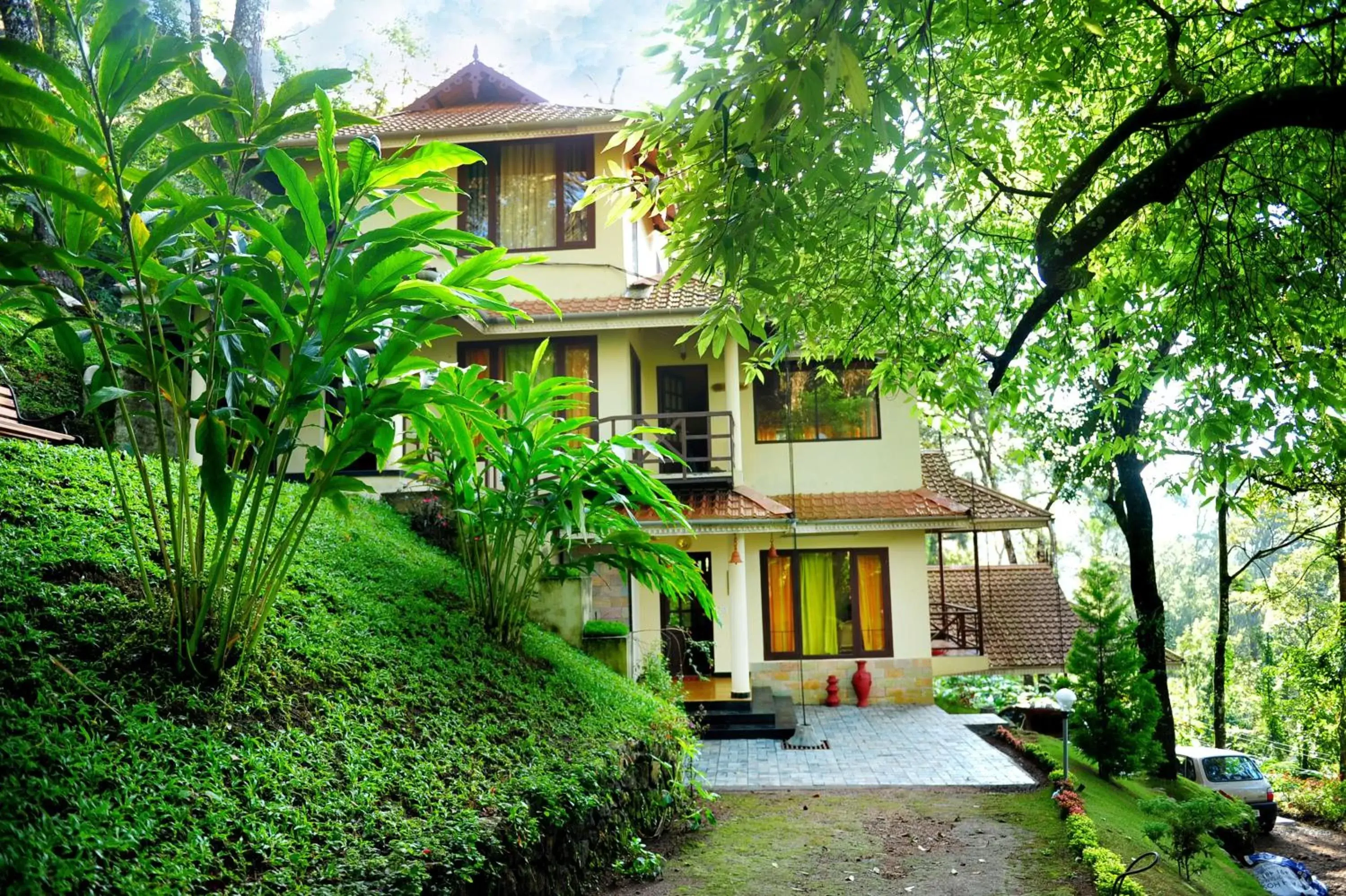 Property building in Violet Woods Property building in Violet Woods