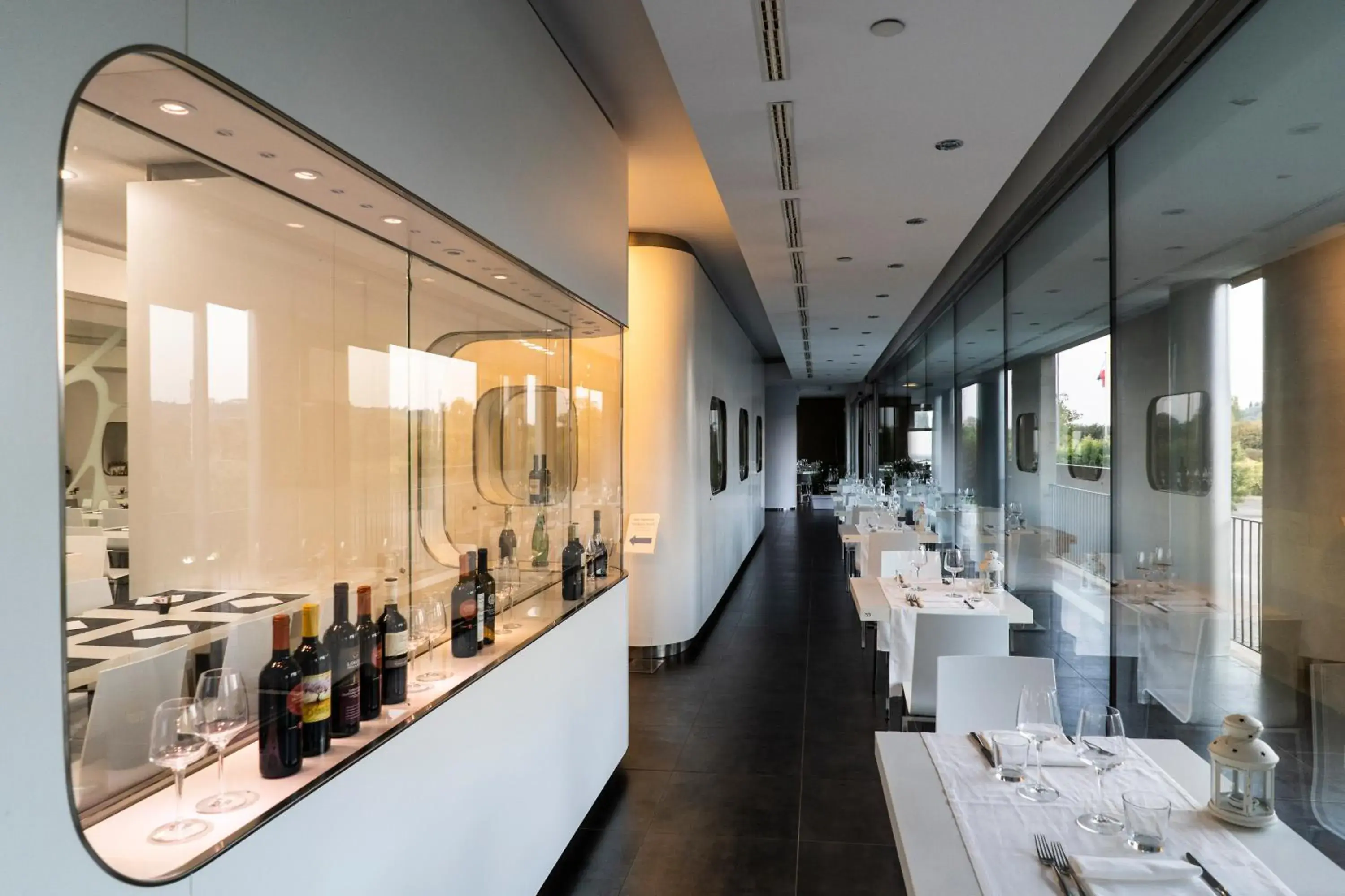 Restaurant/places to eat in A Point Arezzo Park Hotel Restaurant/places to eat in A Point Arezzo Park Hotel