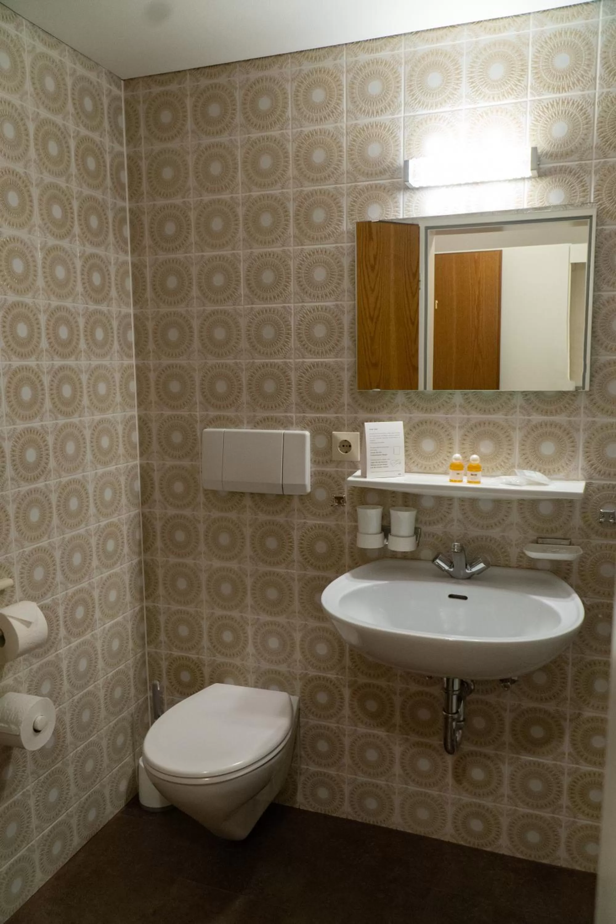 Bathroom in Hotel Eleon