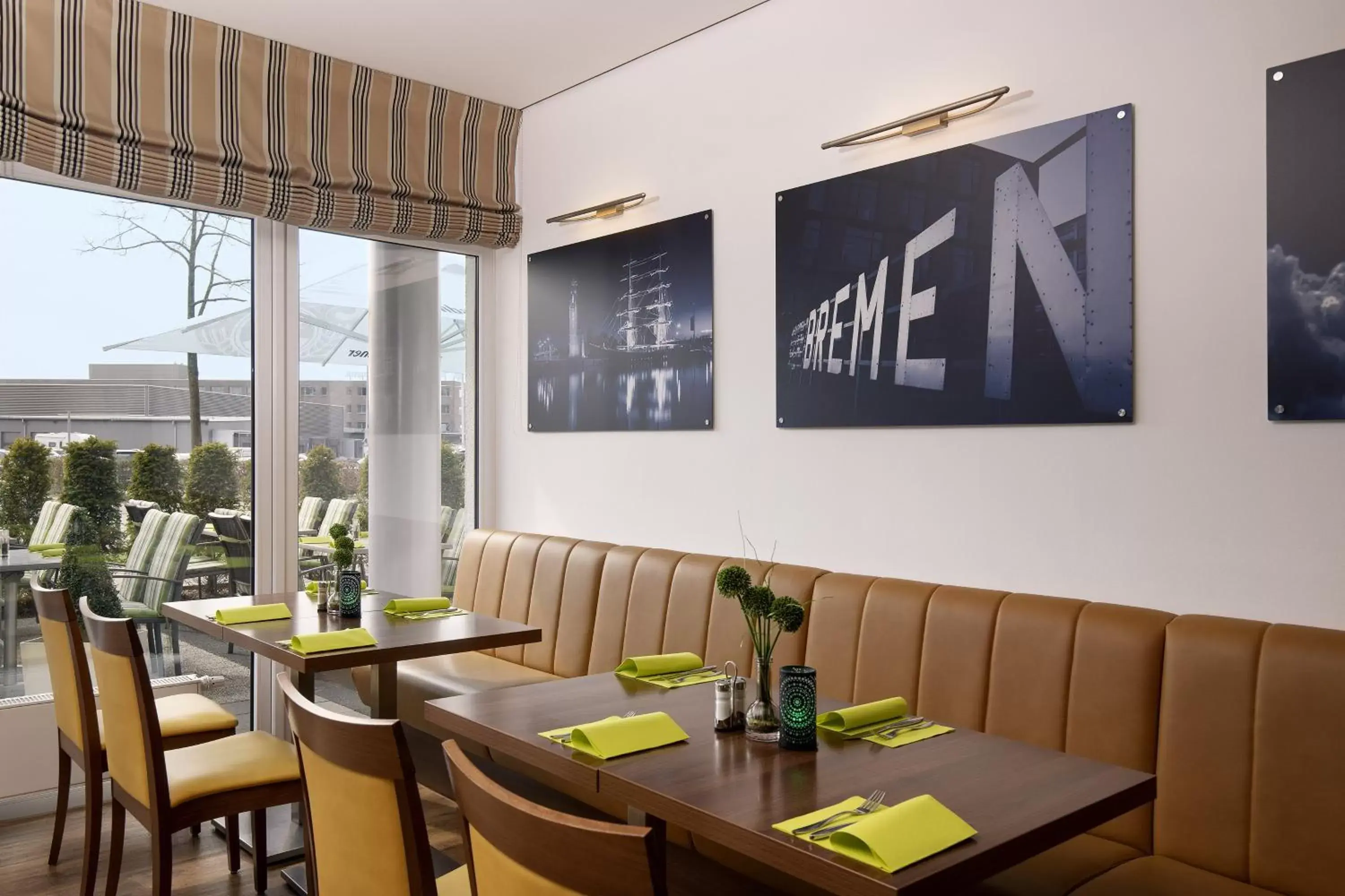 Restaurant/Places to Eat in Holiday Inn Express Bremen Airport, an IHG Hotel
