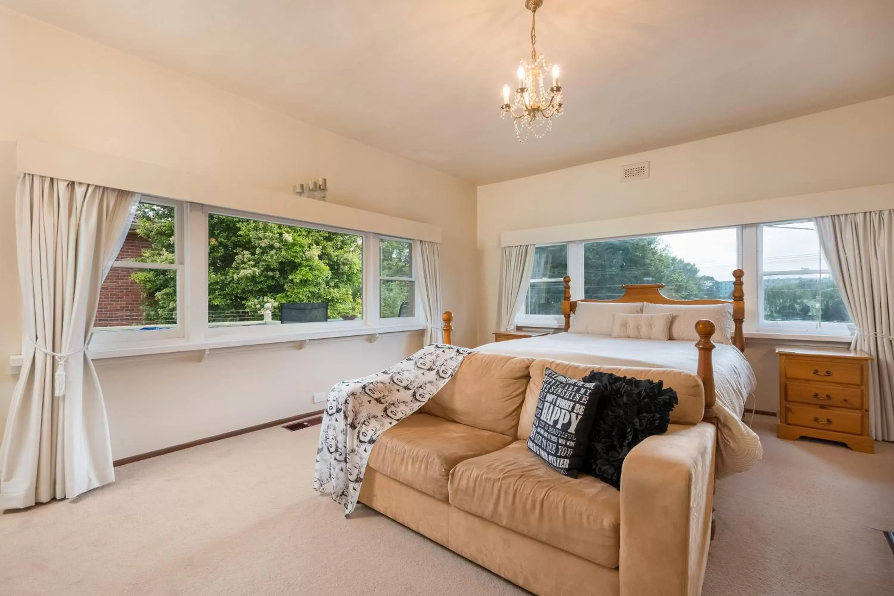 Bedroom, Seating Area in Jones On Wilson Boutique B&B