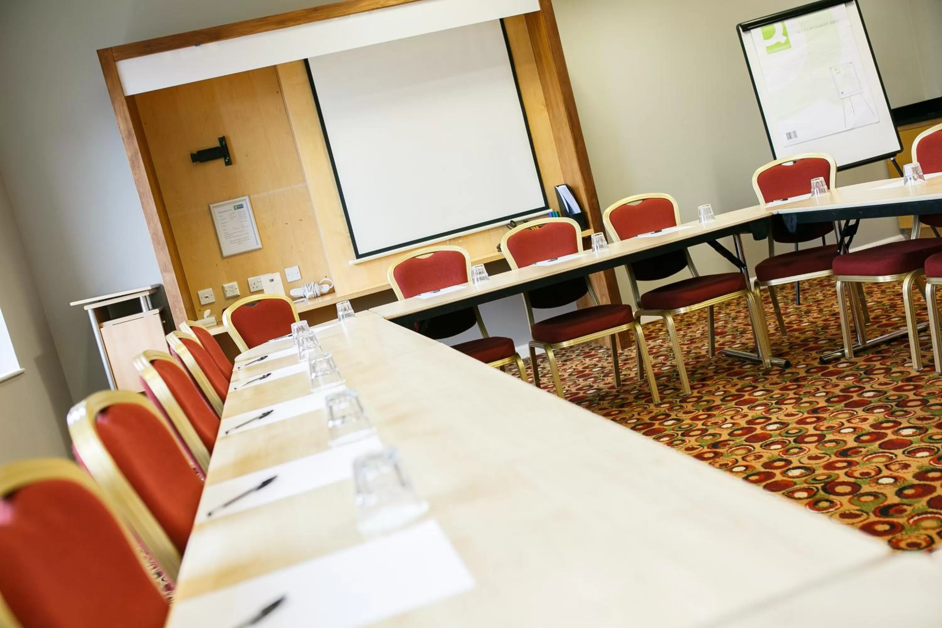 Meeting/conference room in Holiday Inn Express Antrim by IHG