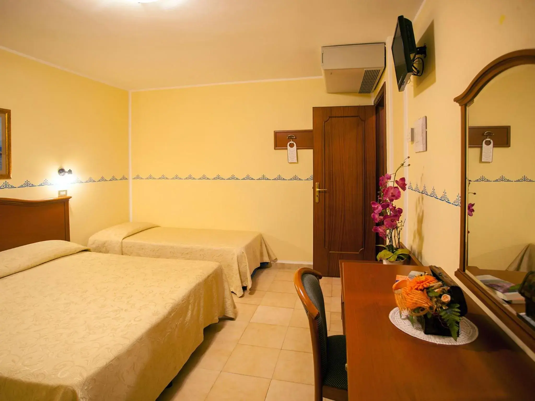 Bed in Hotel Amalfi