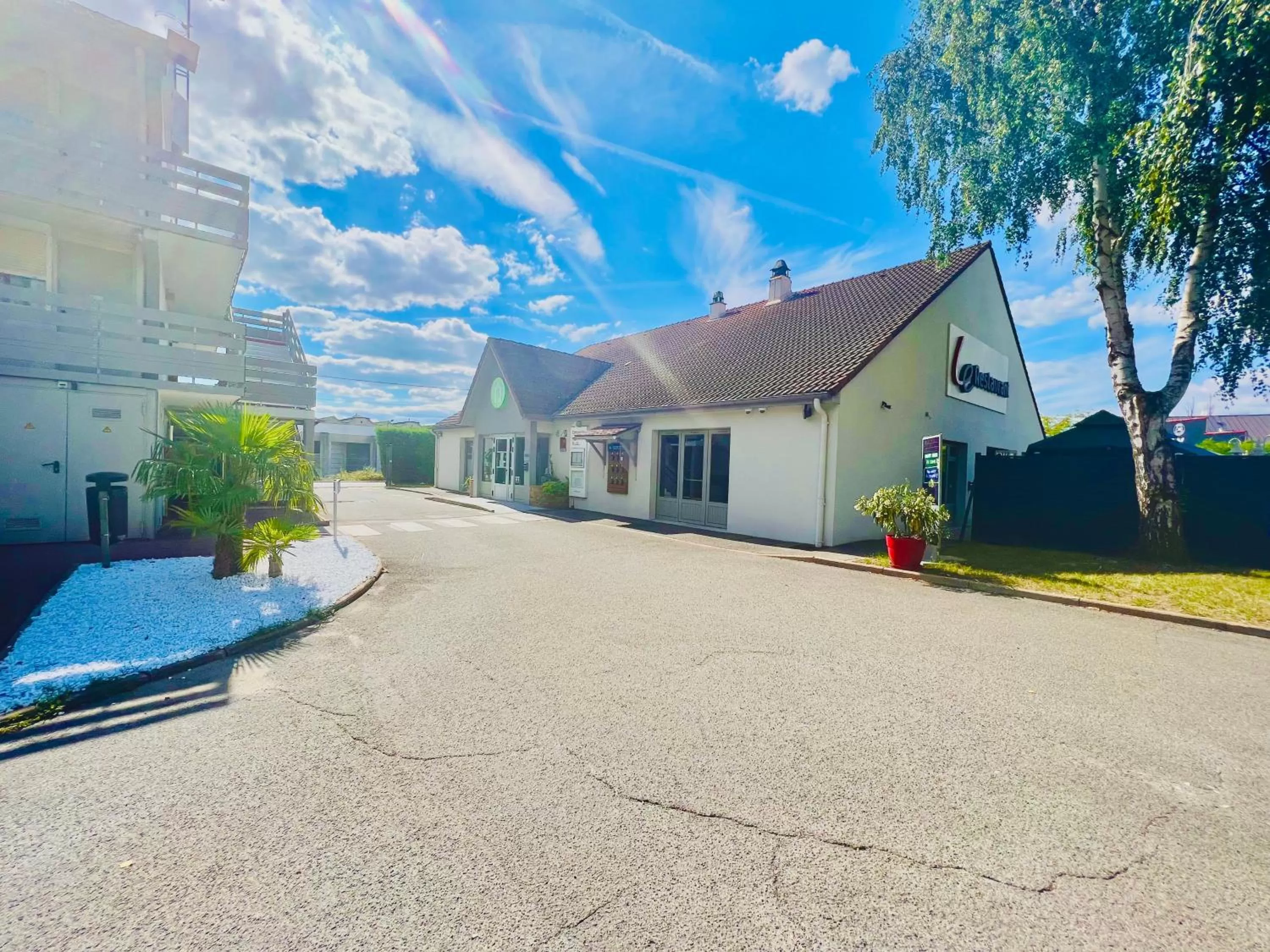 Property building in Campanile Montargis - Amilly