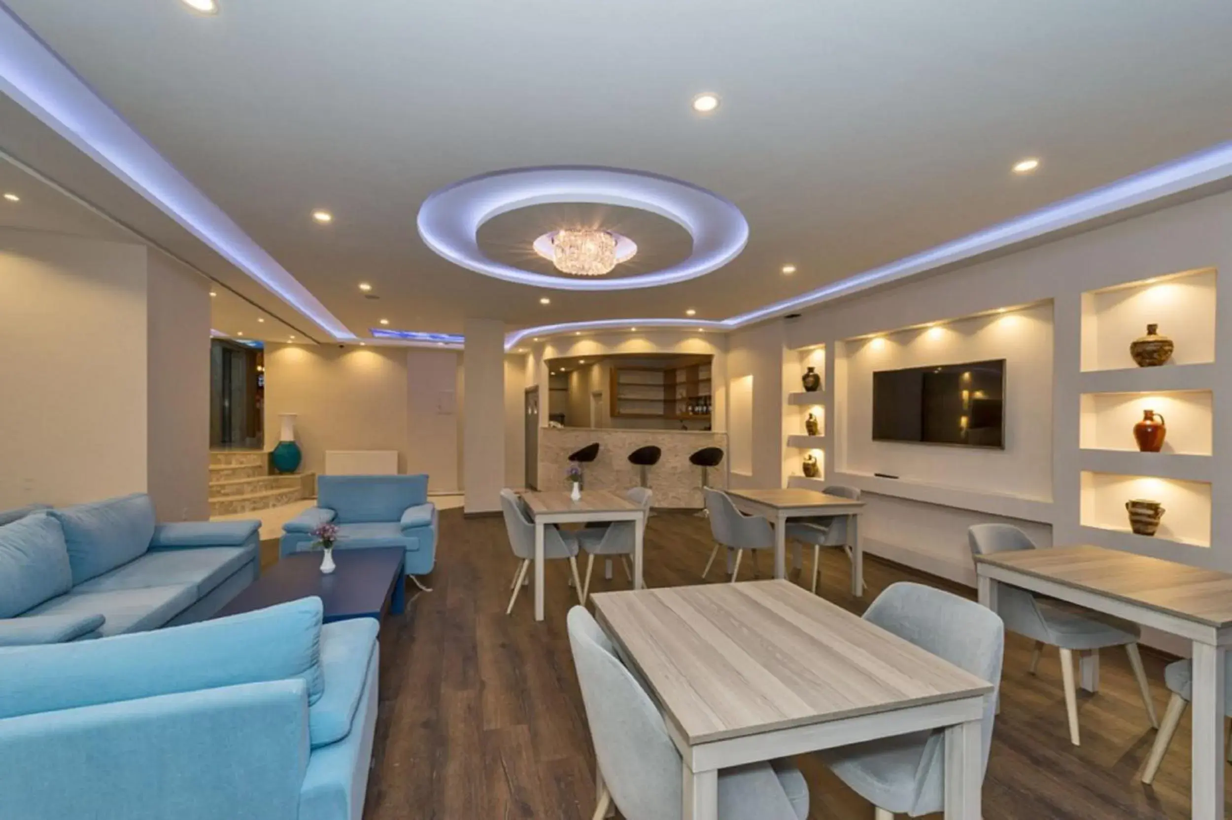 Lobby or reception, Lounge/Bar in Selenay Hotel