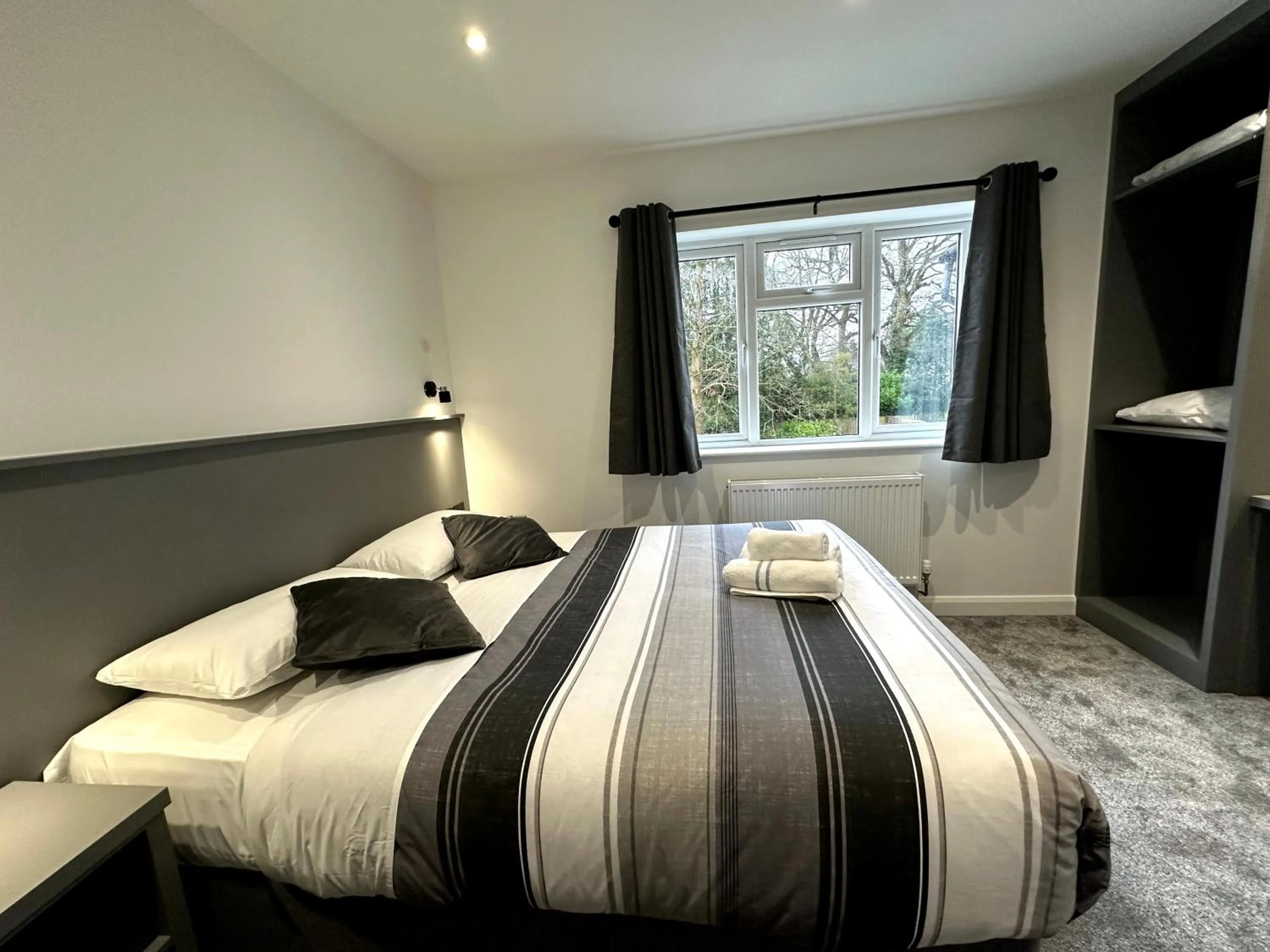 Bed in Gainsborough Lodge