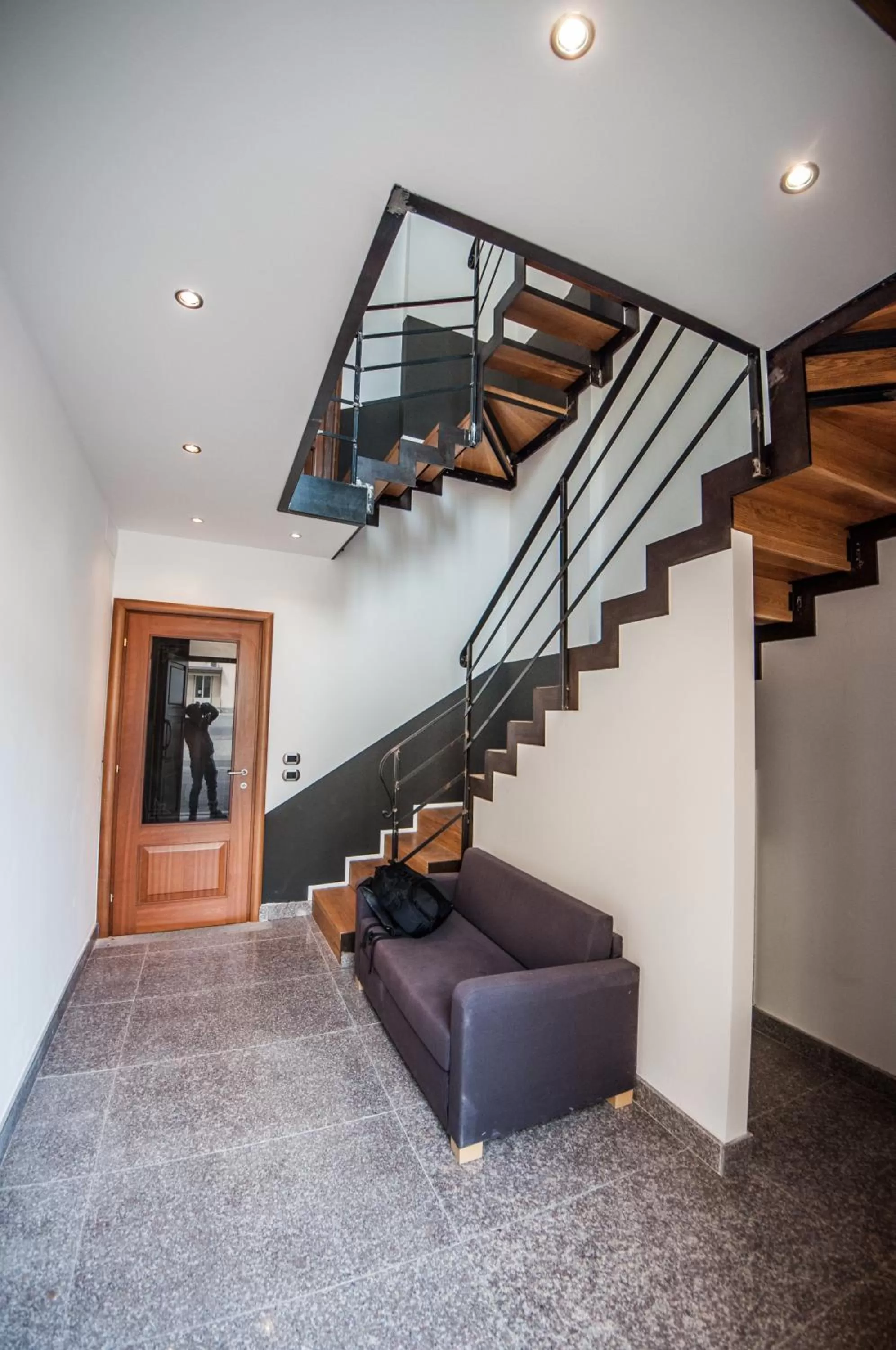 Facade/entrance, TV/Entertainment Center in B&B Santa Lucia