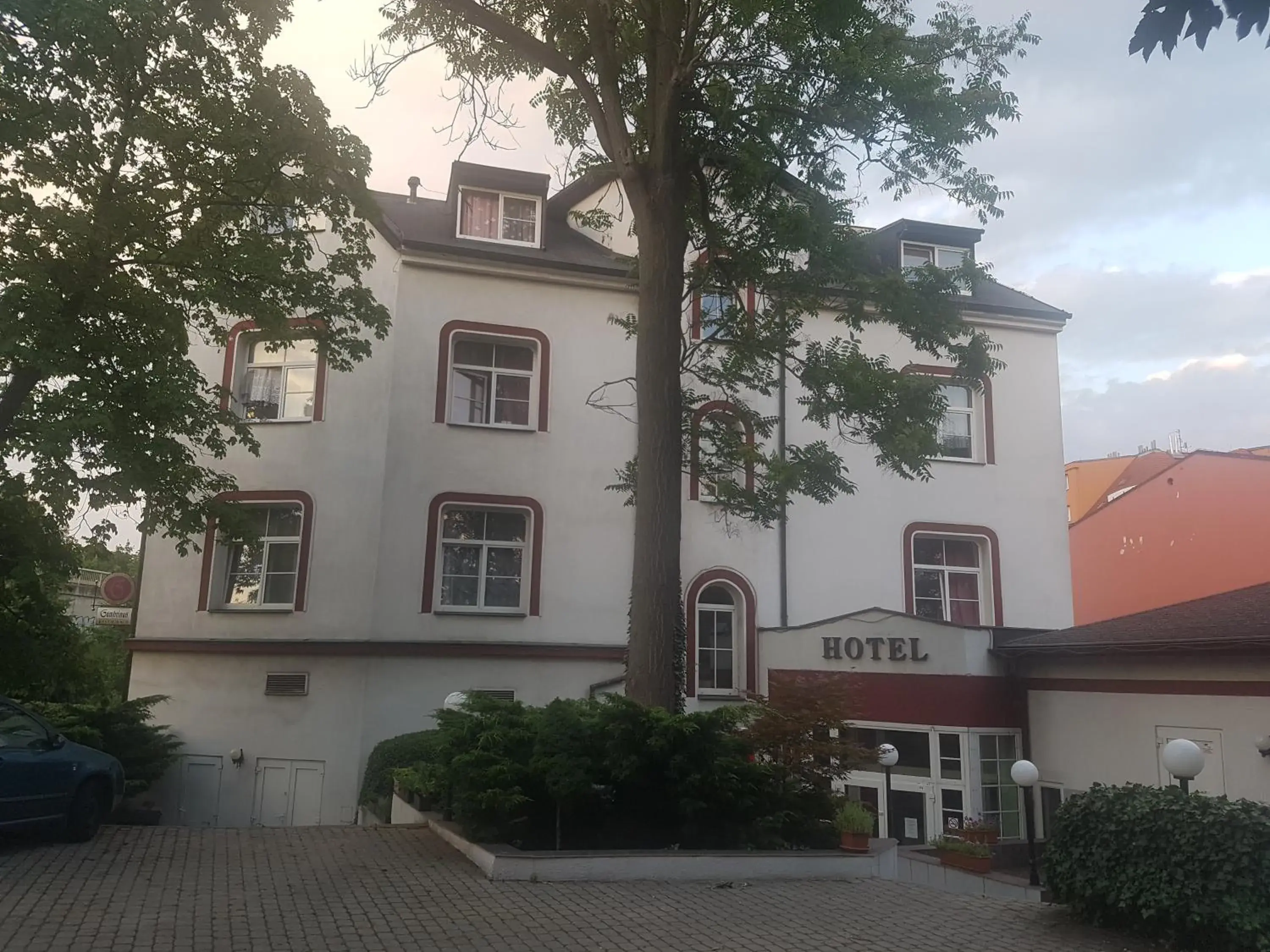 Facade/entrance, Property Building in Hotel Jerabek
