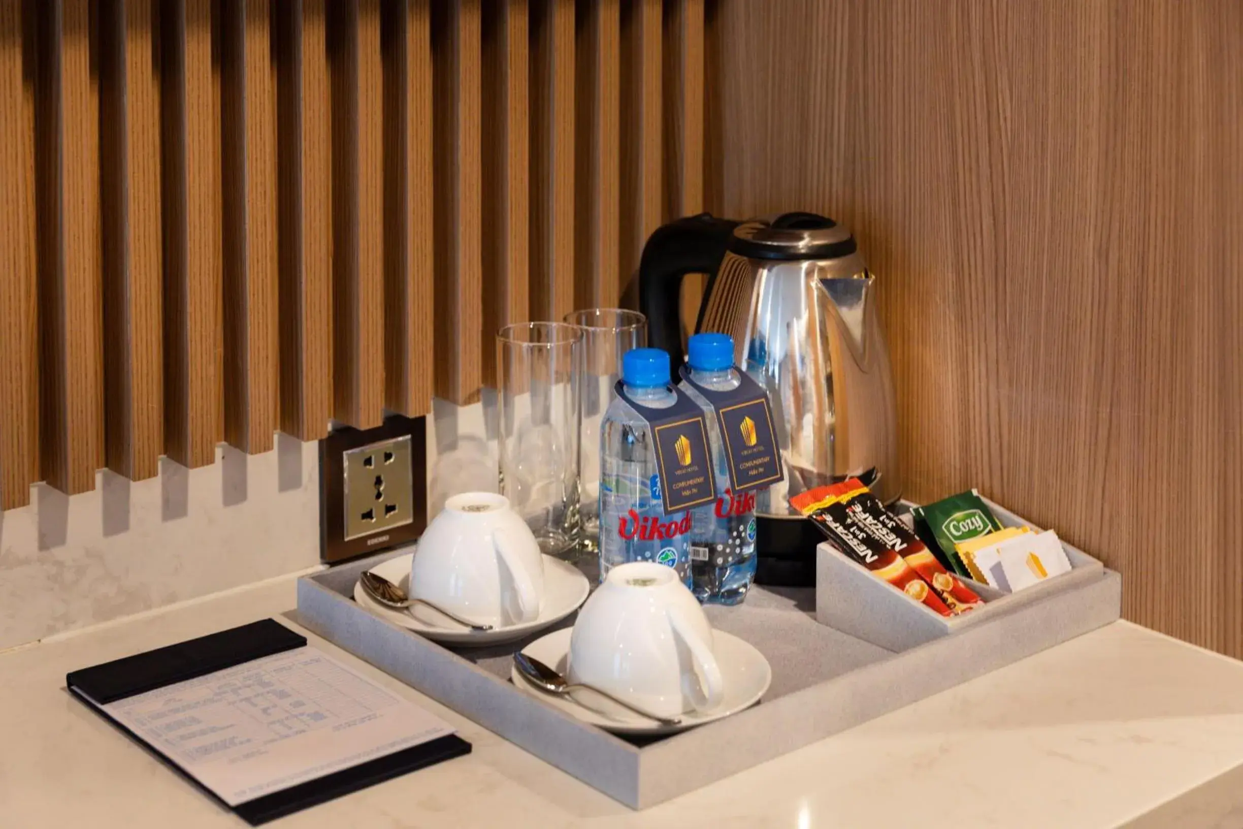 Coffee/tea facilities in Virgo Hotel