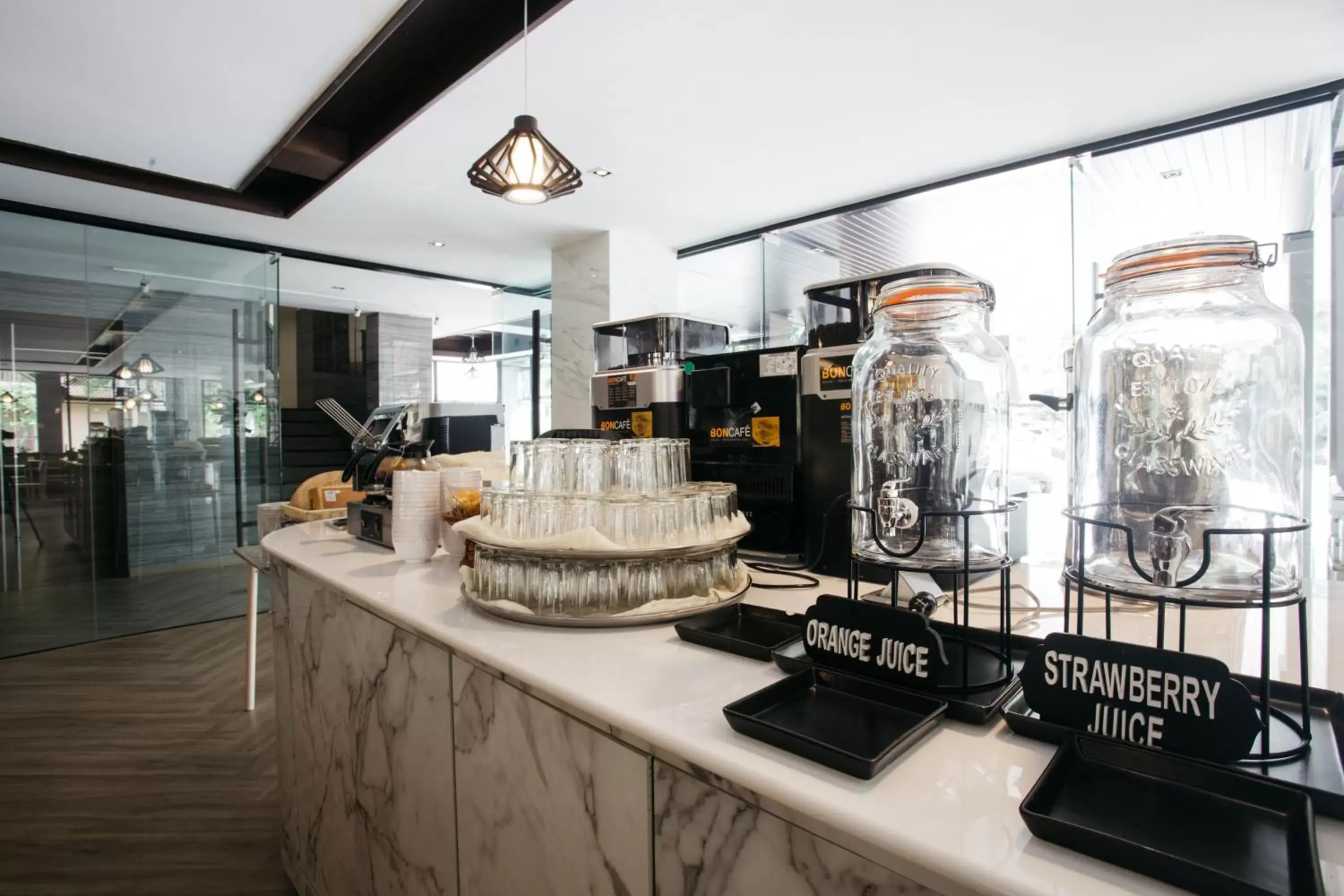 Food and drinks in Diamond Park Inn Chiangrai & Resort Food and drinks in Diamond Park Inn Chiangrai & Resort