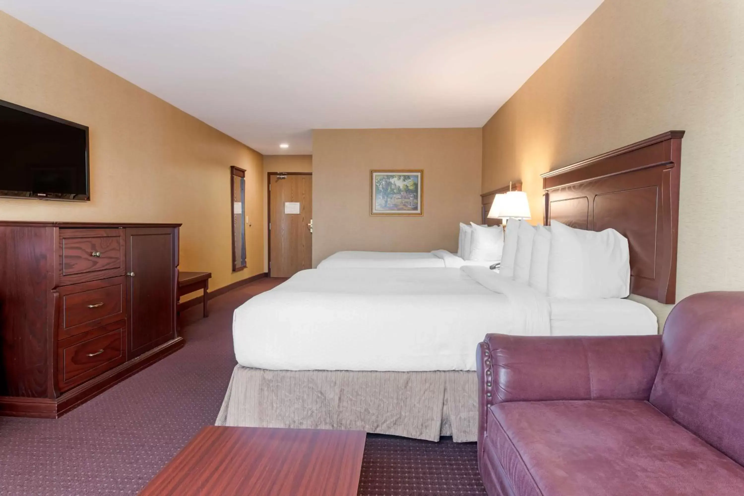 Bedroom, Bed in Best Western Plus Fredericton Hotel & Suites