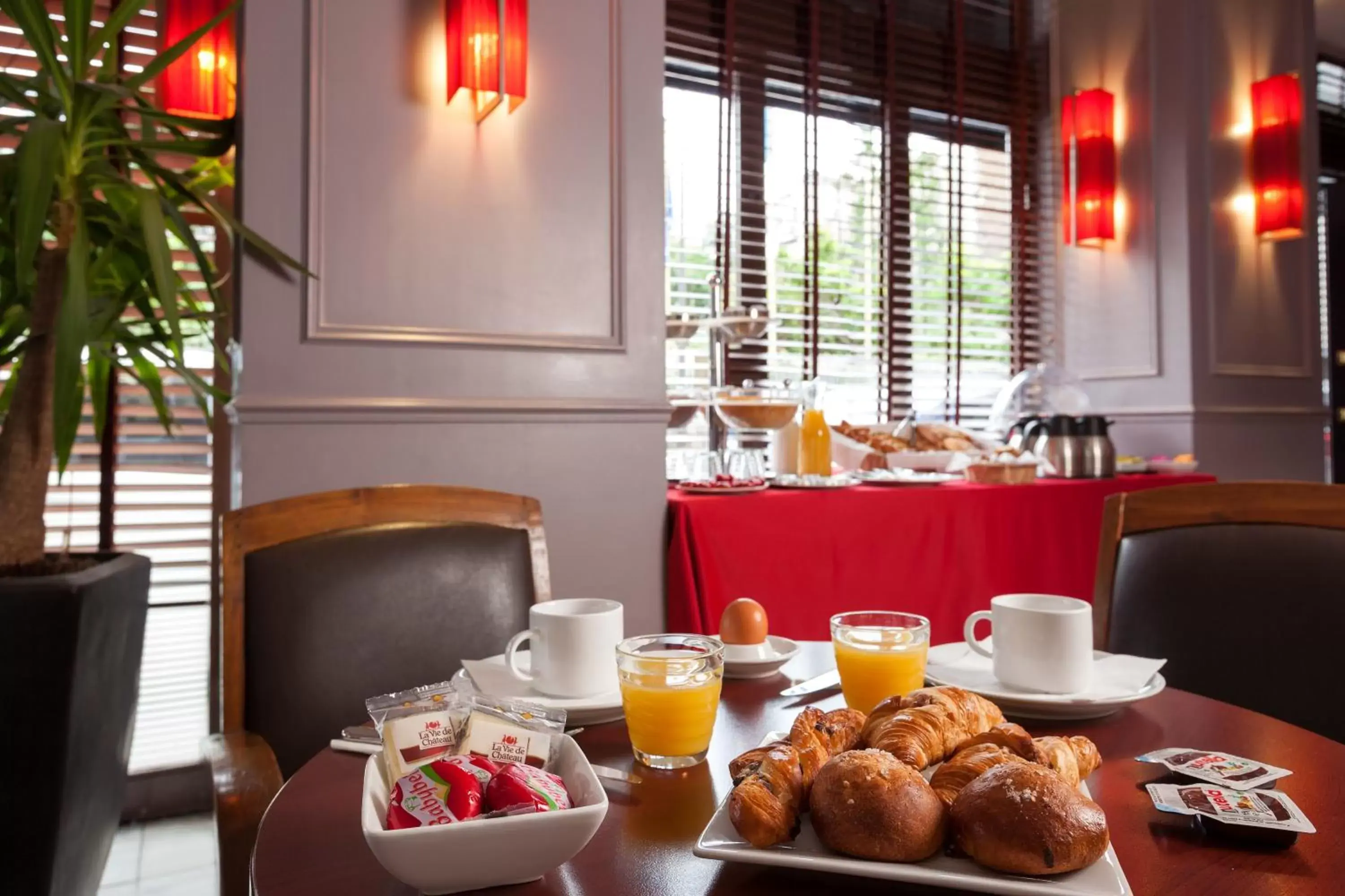 Restaurant/places to eat, Breakfast in Eiffel Villa Garibaldi