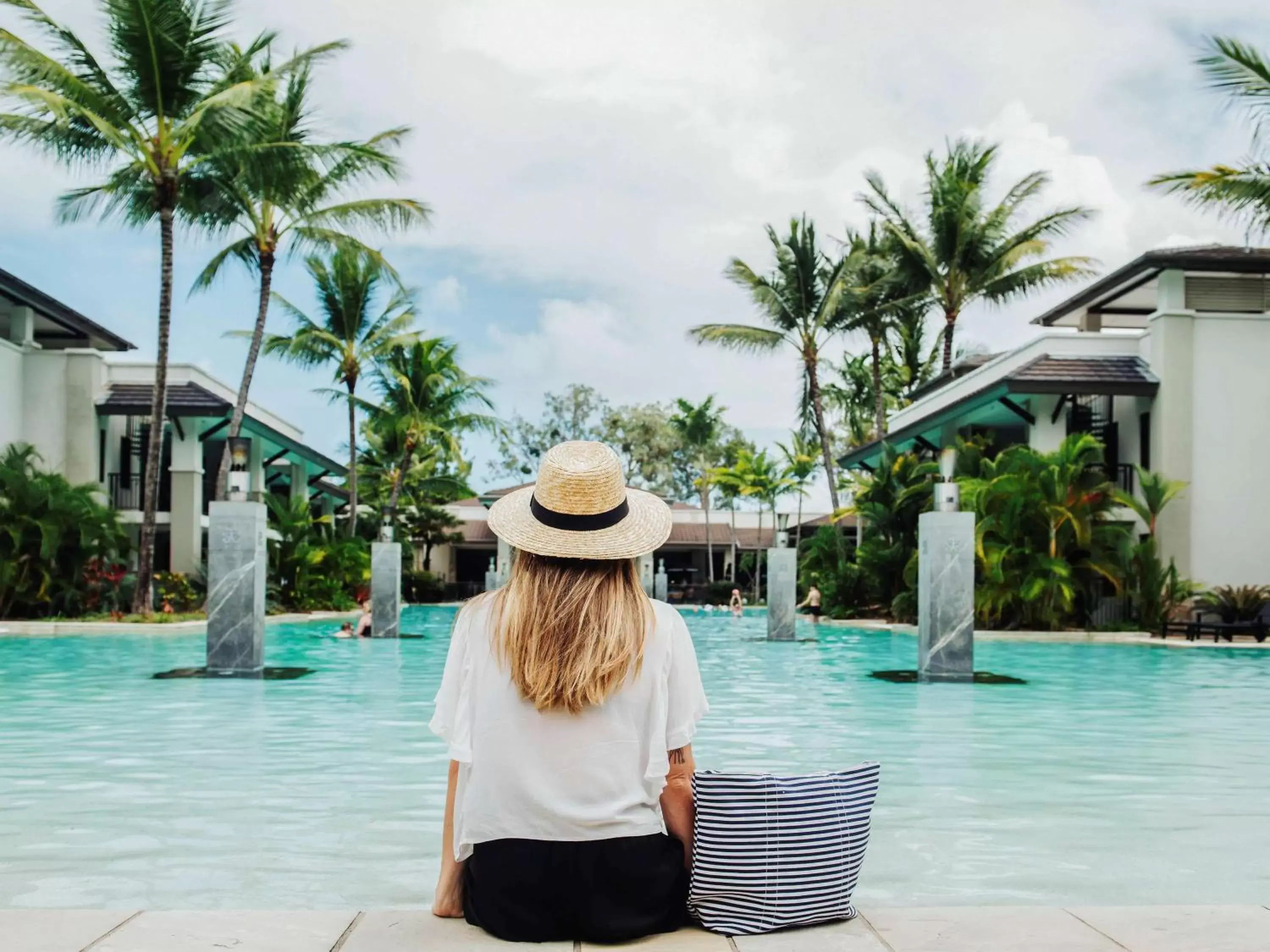 Lounge or bar, Swimming Pool in Pullman Port Douglas Sea Temple Resort and Spa