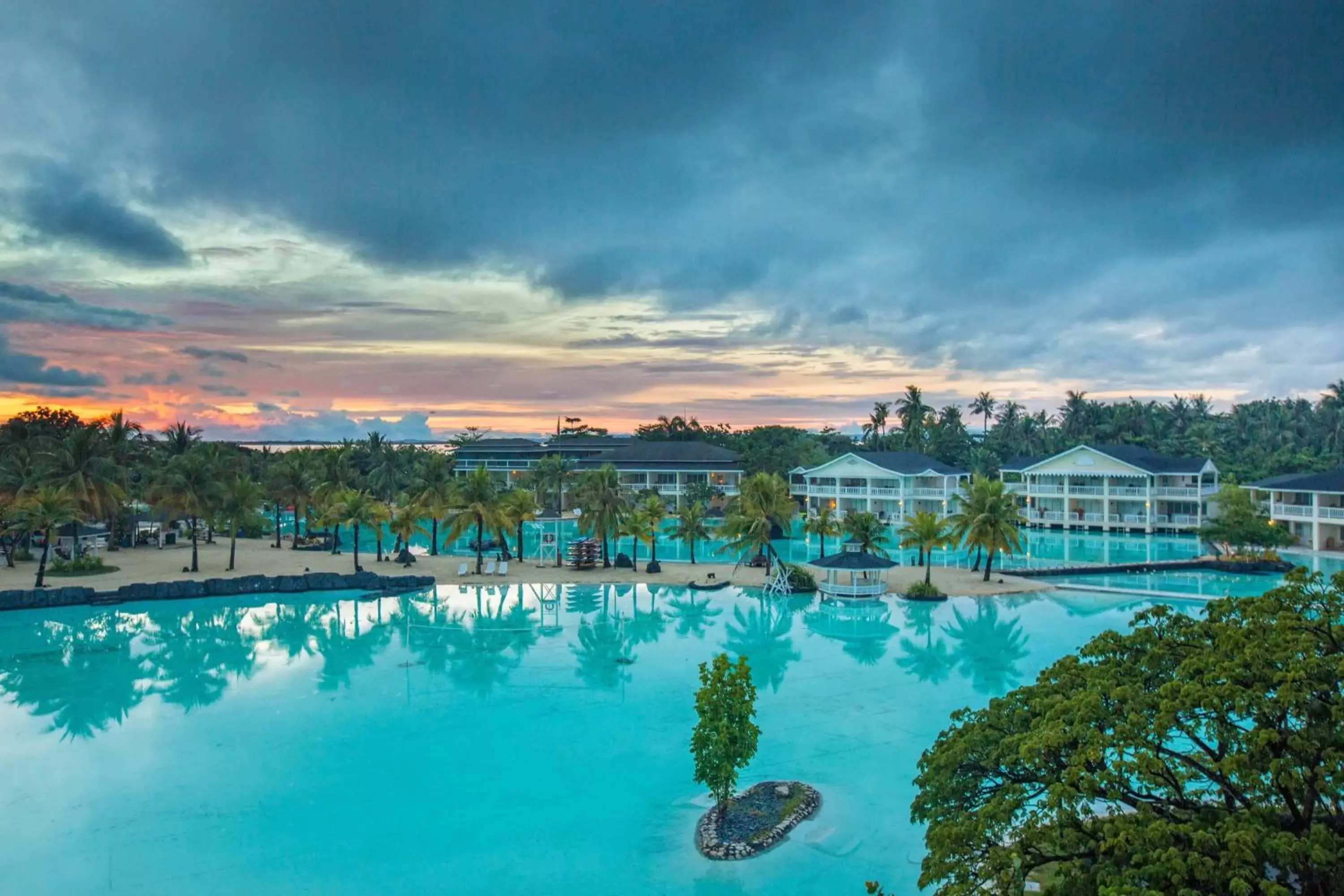 Swimming Pool in Plantation Bay Resort and Spa