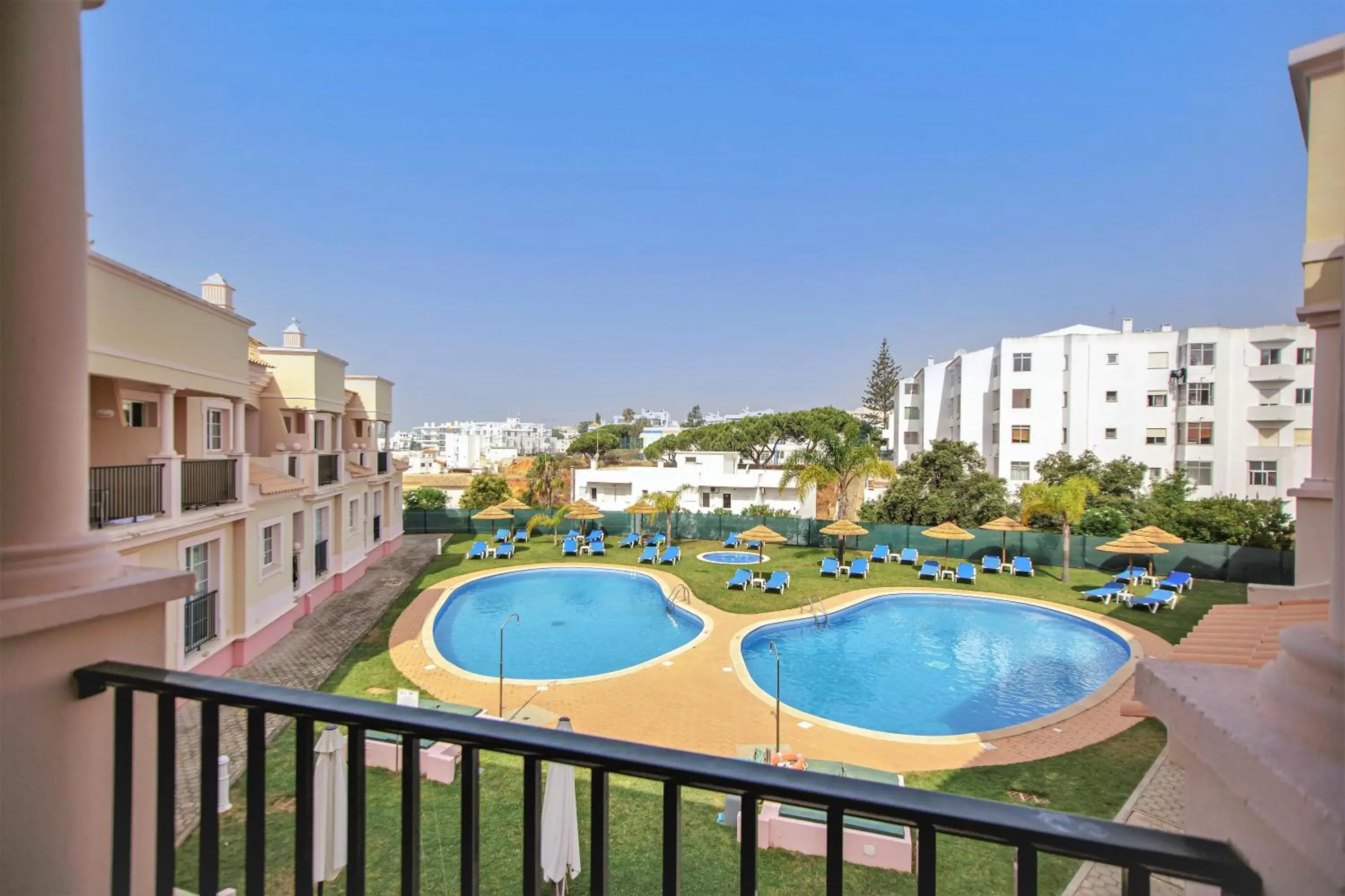 Swimming pool, Pool View in Aquamar Albufeira Moon Dream