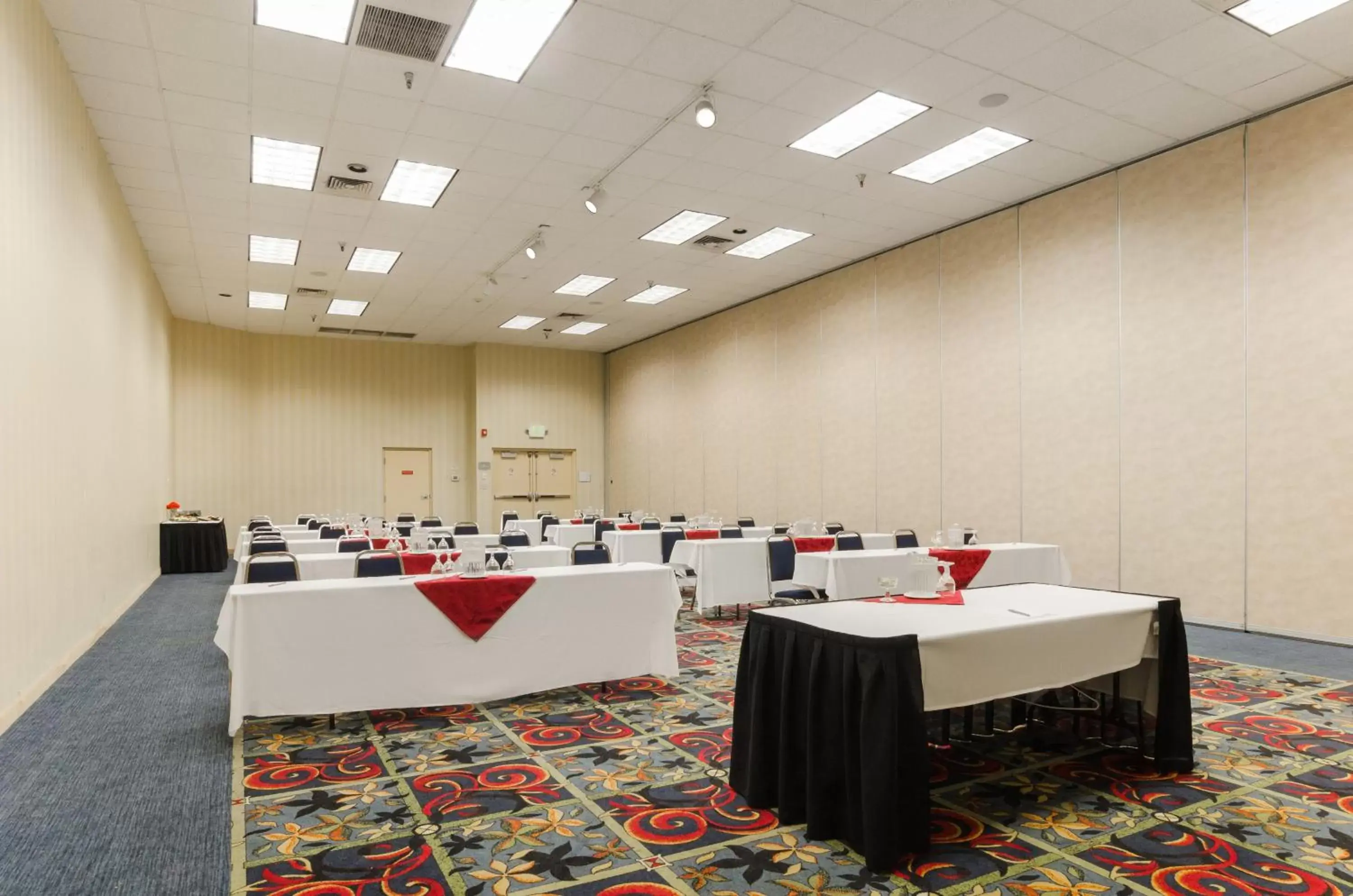 Meeting/conference room in Red Lion Hotel Cheyenne